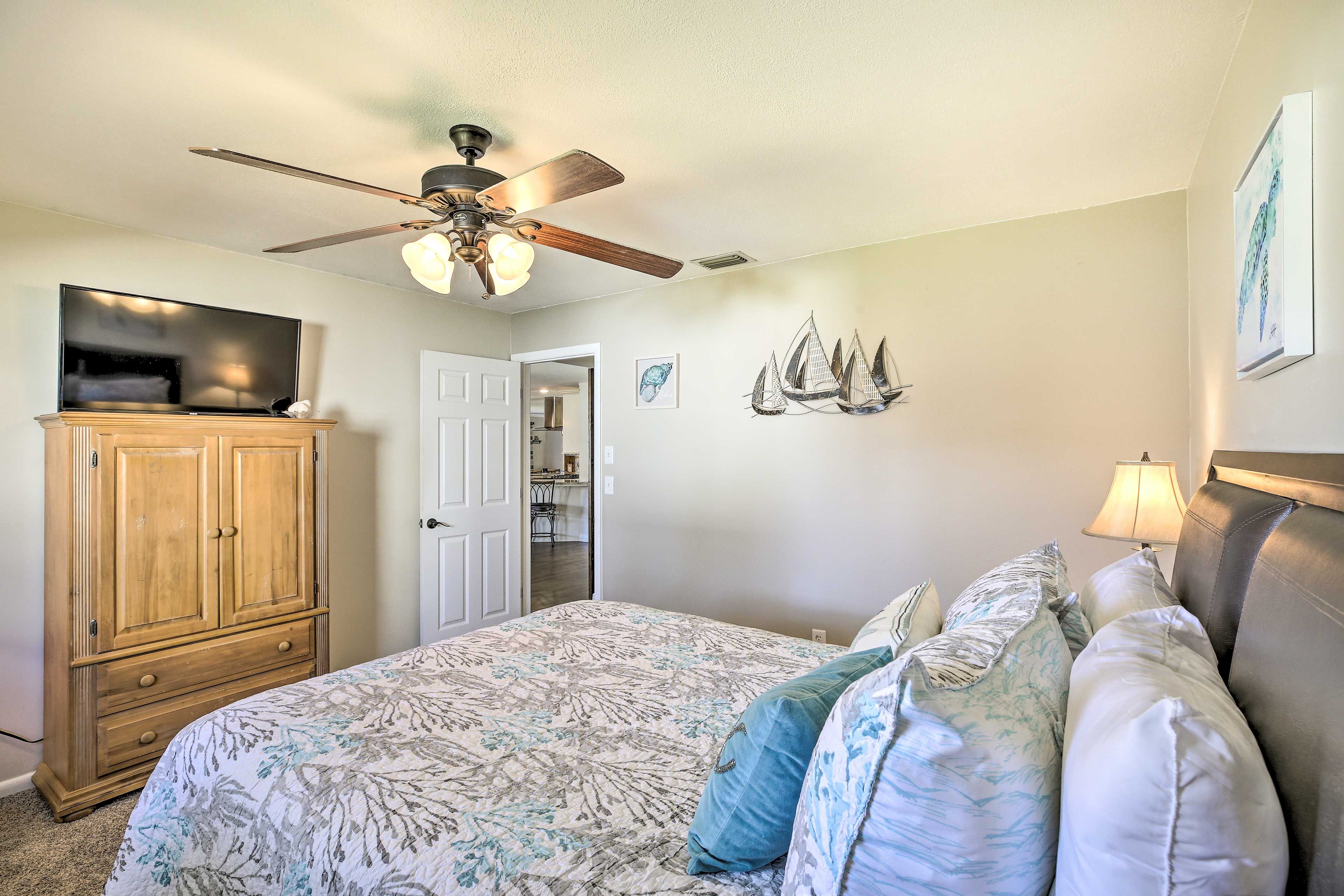 Bedroom 2 | Smart TV