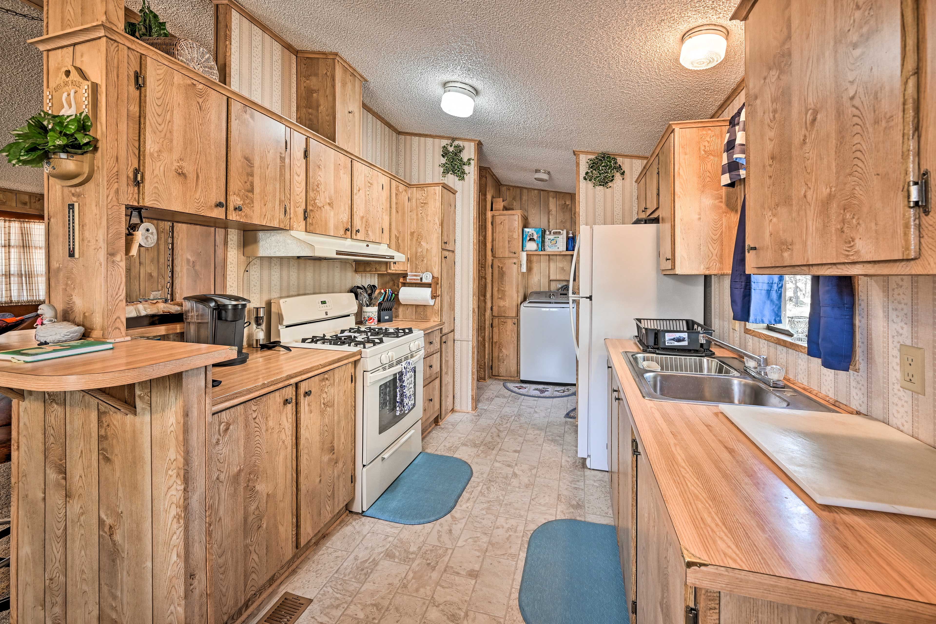 Kitchen | Fully Equipped | Cooking Basics
