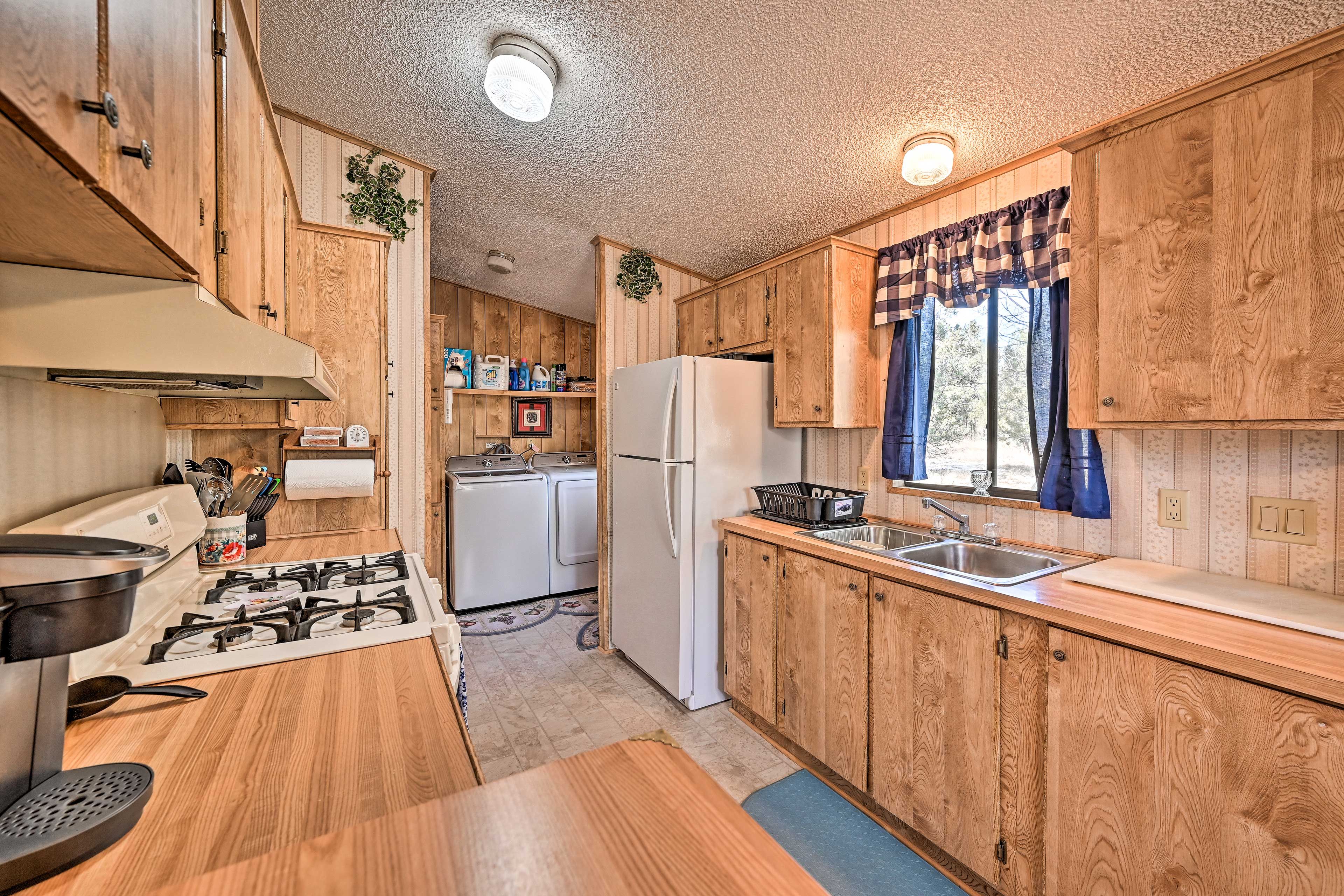 Kitchen | Keurig Coffee Maker | Toaster Oven