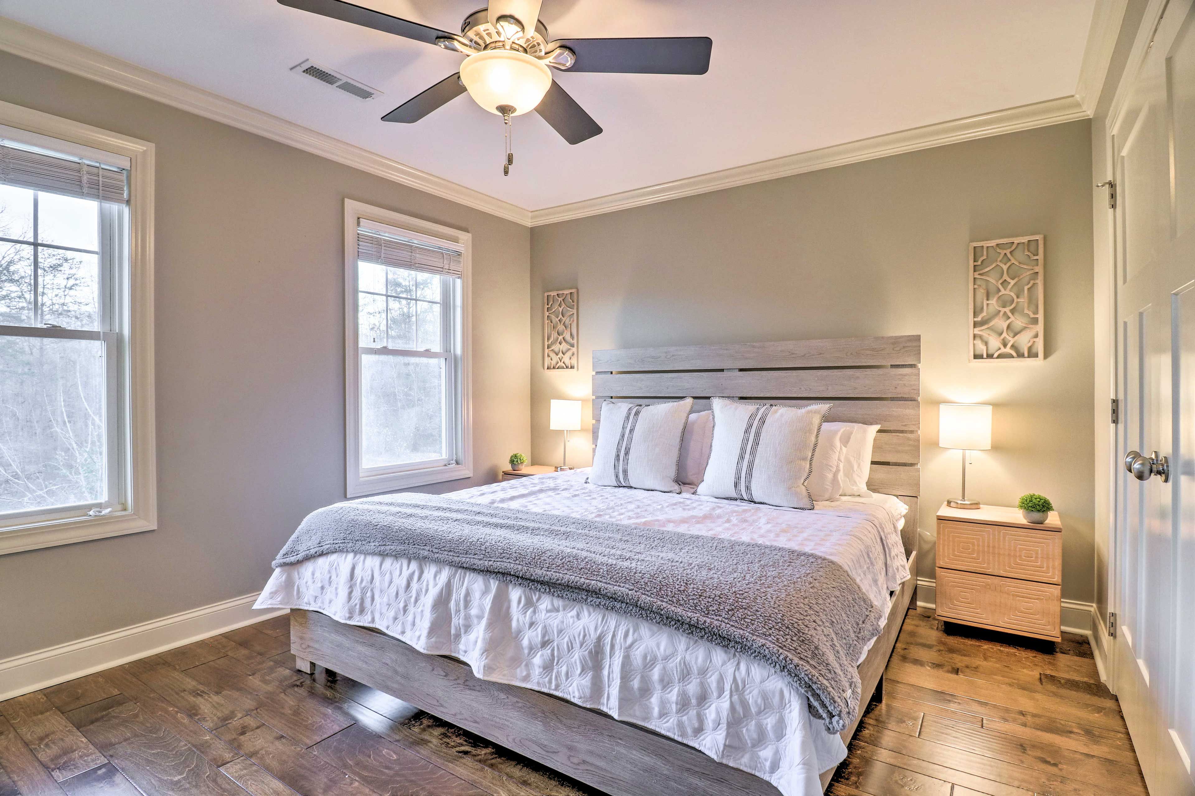 Bedroom 2 | King Bed | En-Suite | 2nd Floor | Stairs to Access