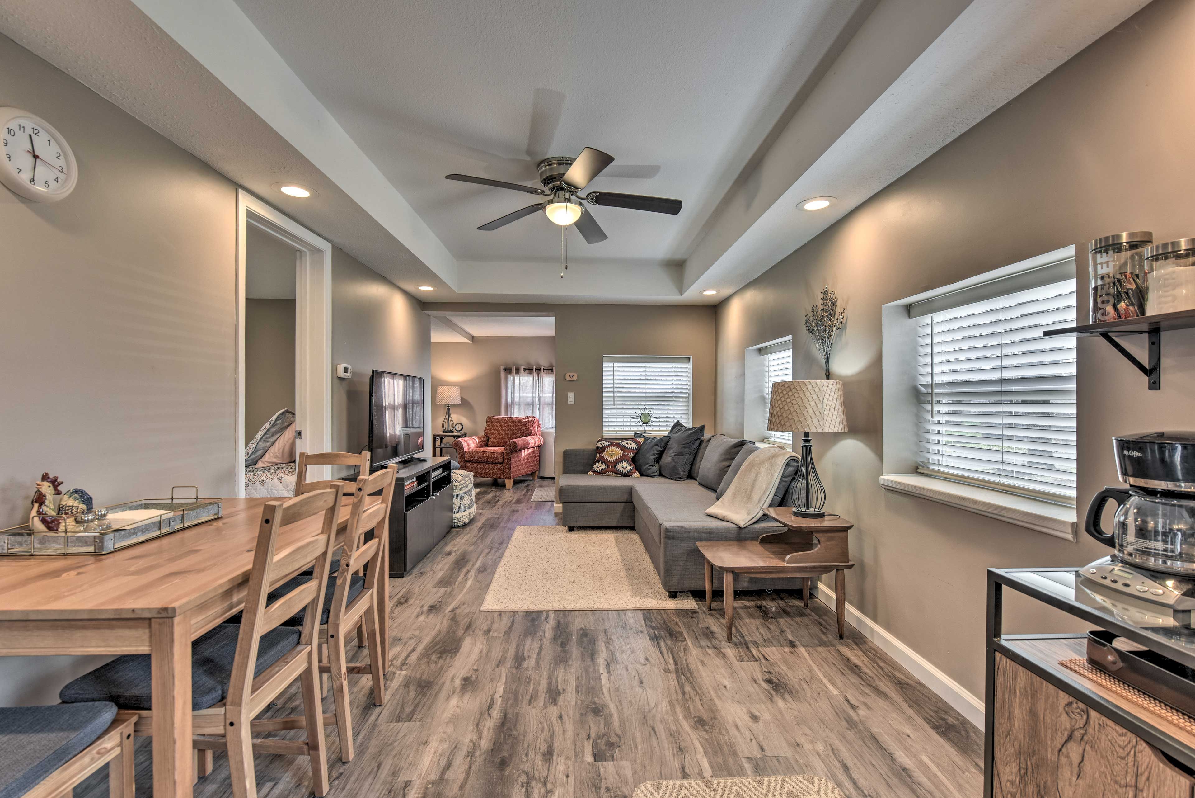 Living Room | Smart TV w/ Firestick