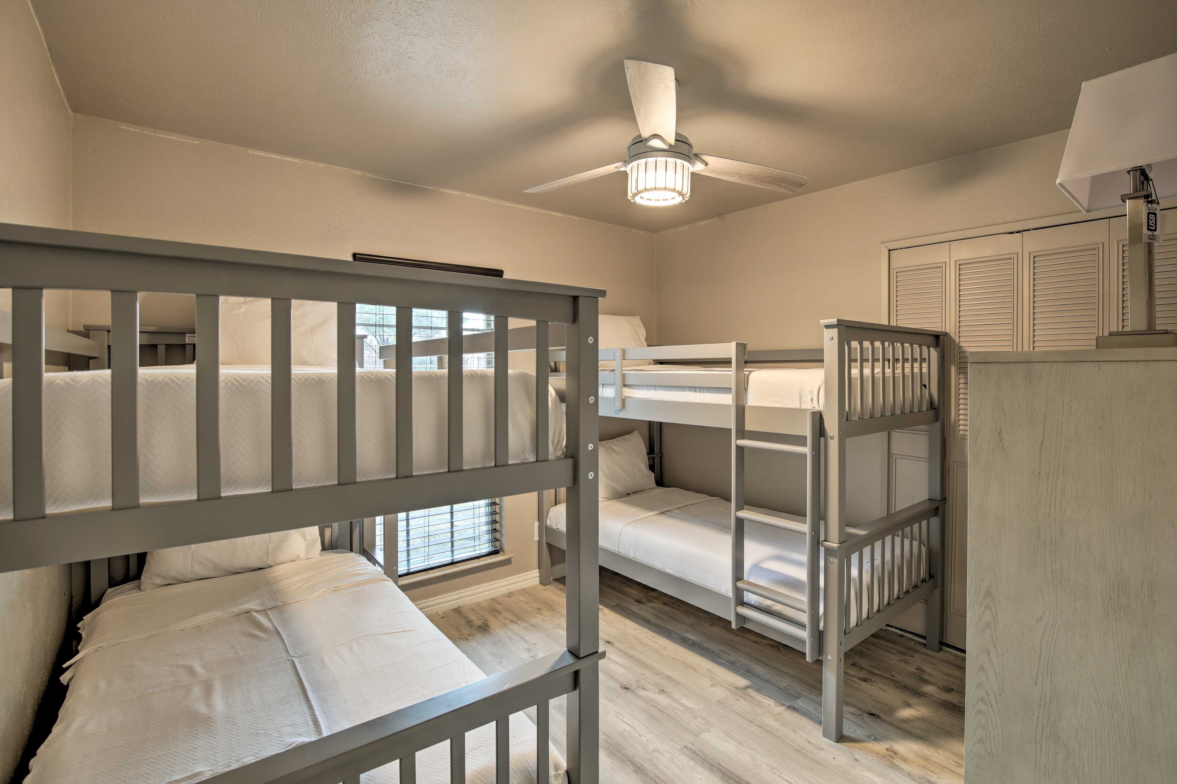 Bedroom 5 | 2 Twin Bunk Beds