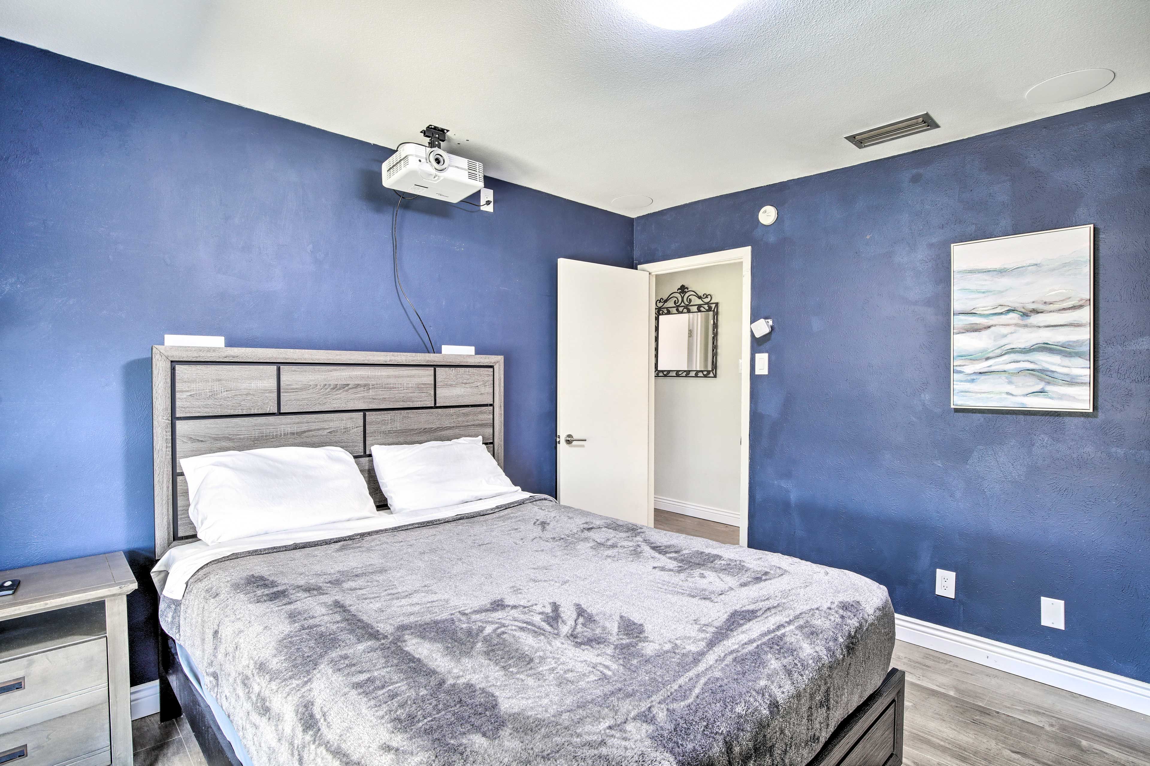 Bedroom 2 | Queen Bed | 2nd Floor | Movie Screen & Projector