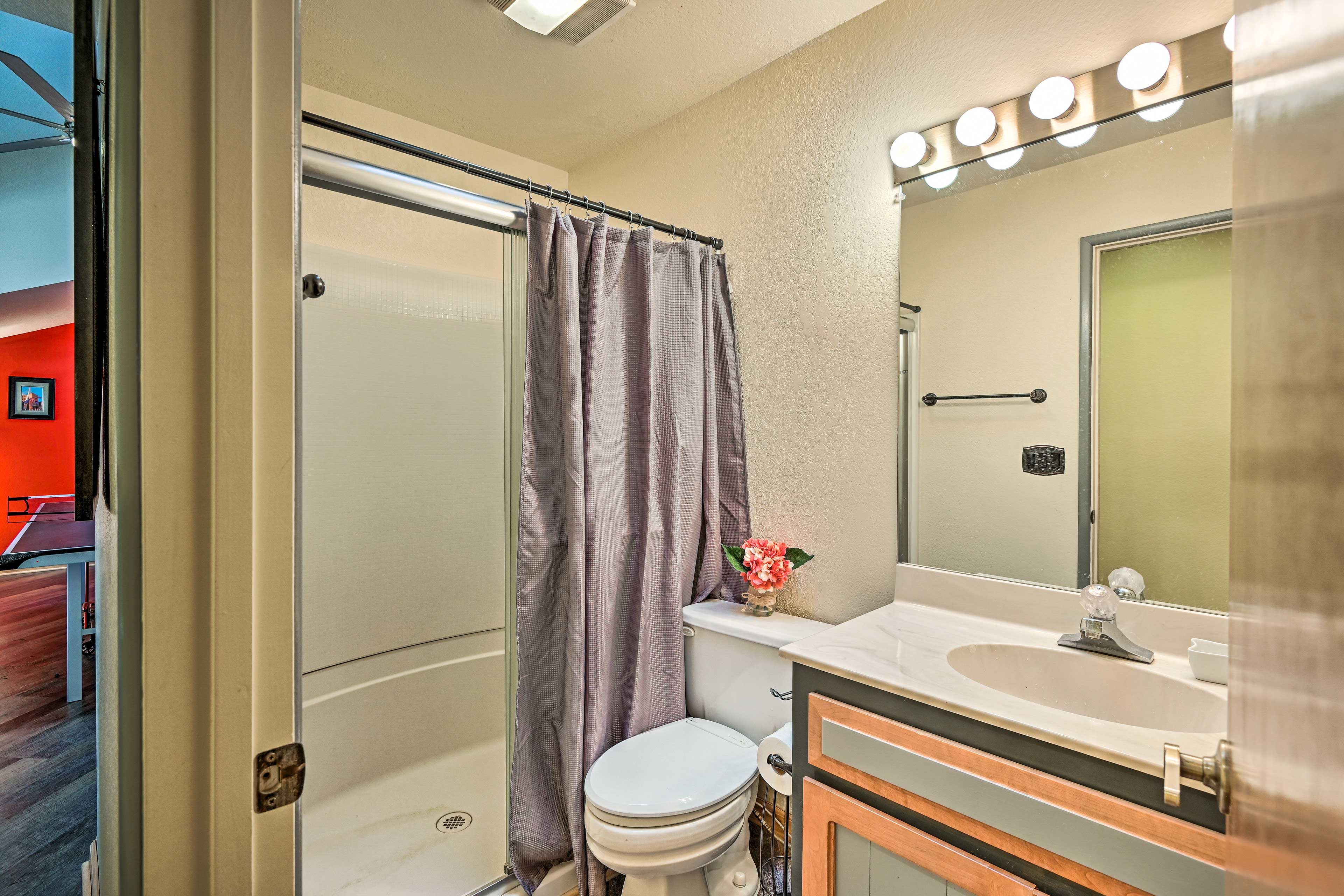 Full Bathroom | Hair Dryer