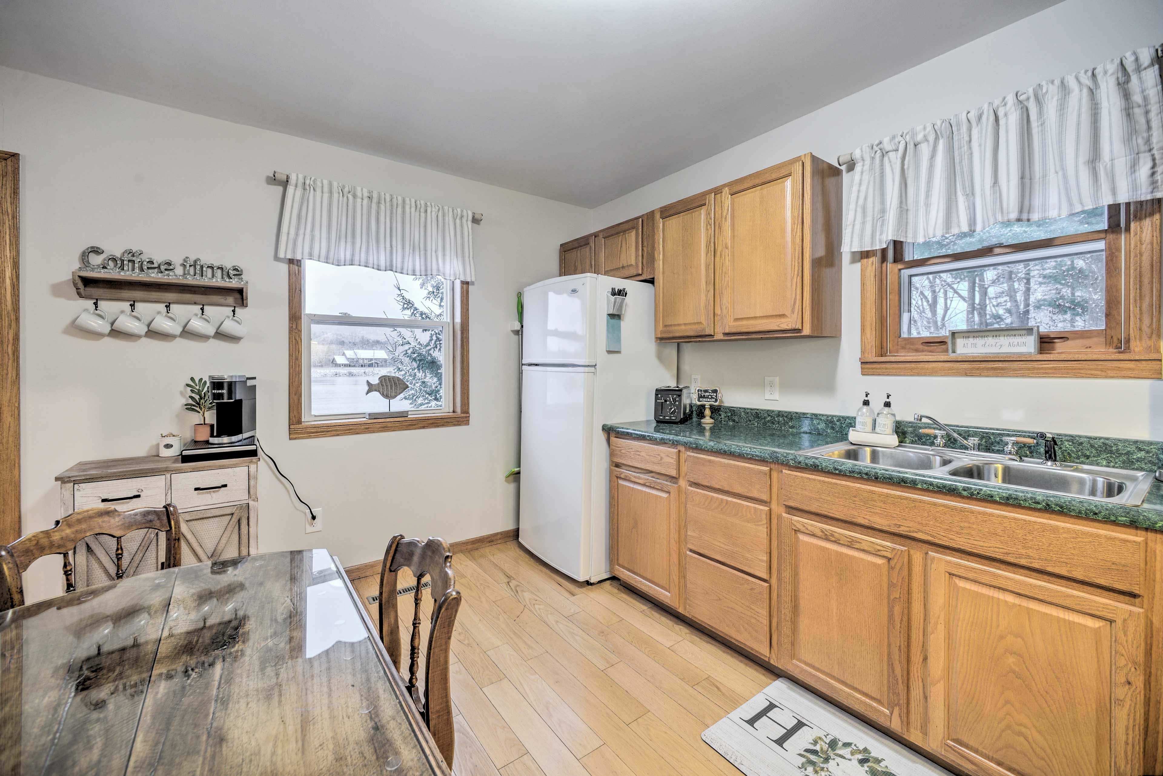 Kitchen | Keurig Coffee Maker