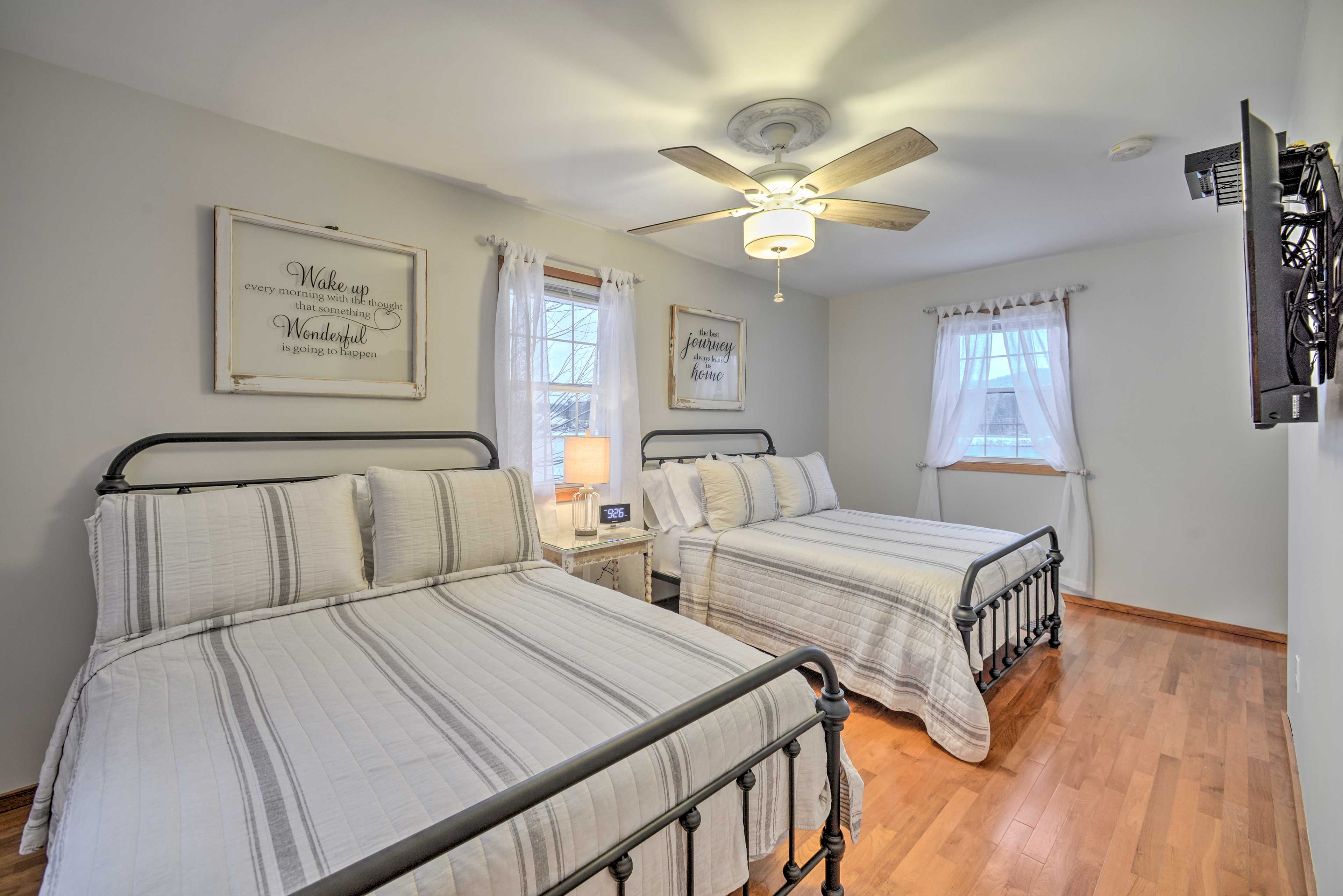 Bedroom 2 | Cable TV