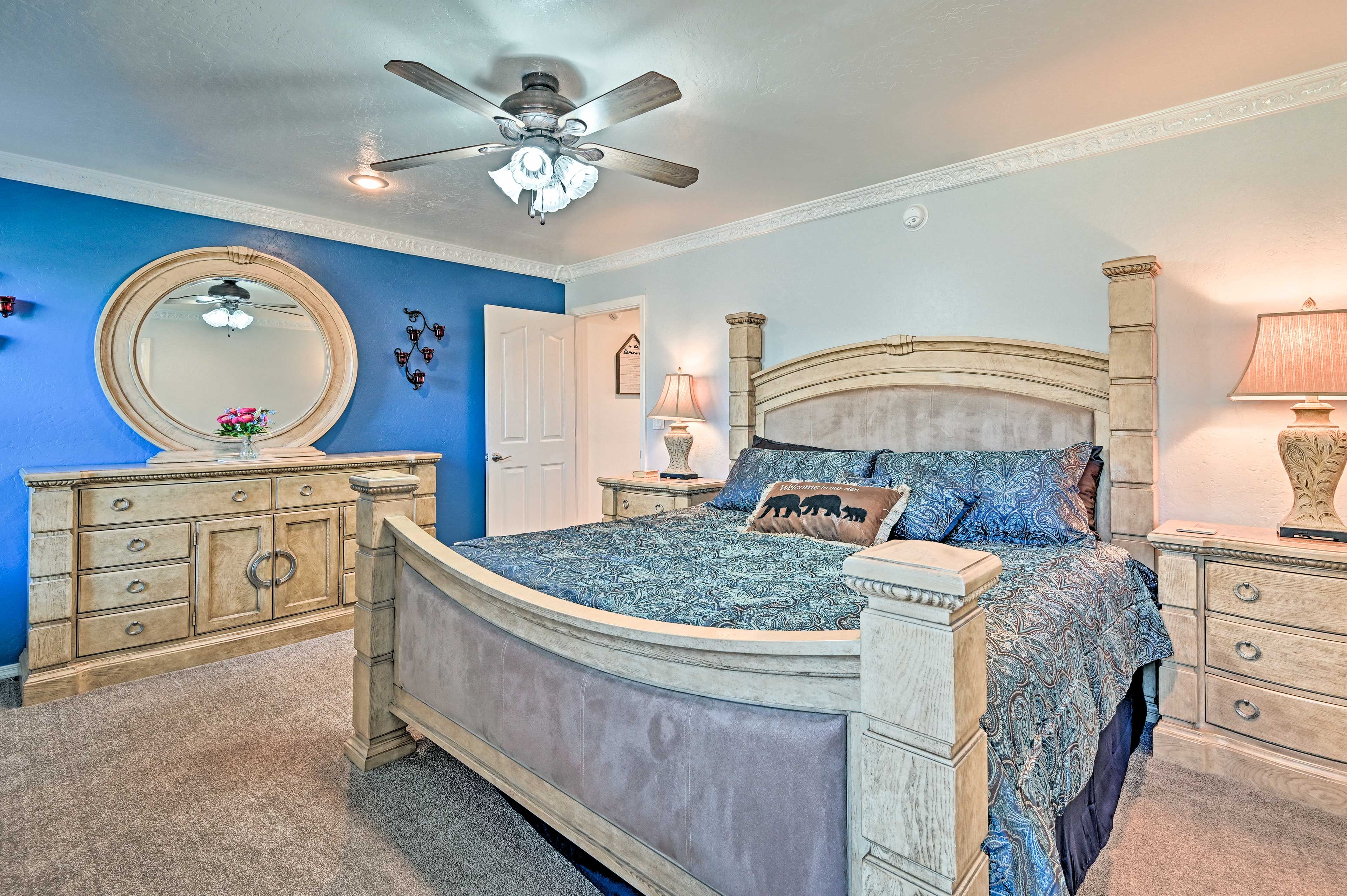 Bedroom 1 | King Bed | Linens Provided