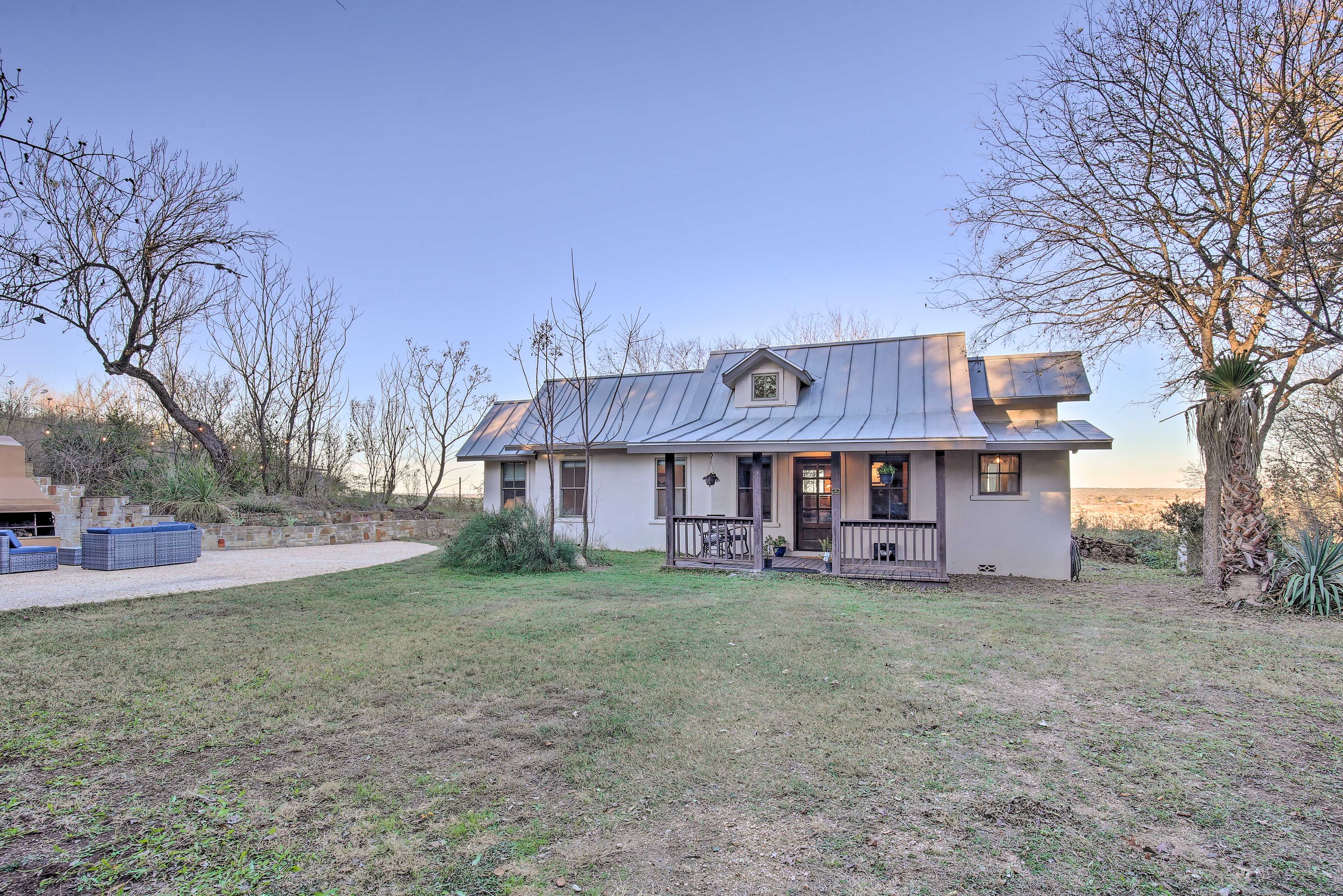 Cottage Exterior | Yard Space