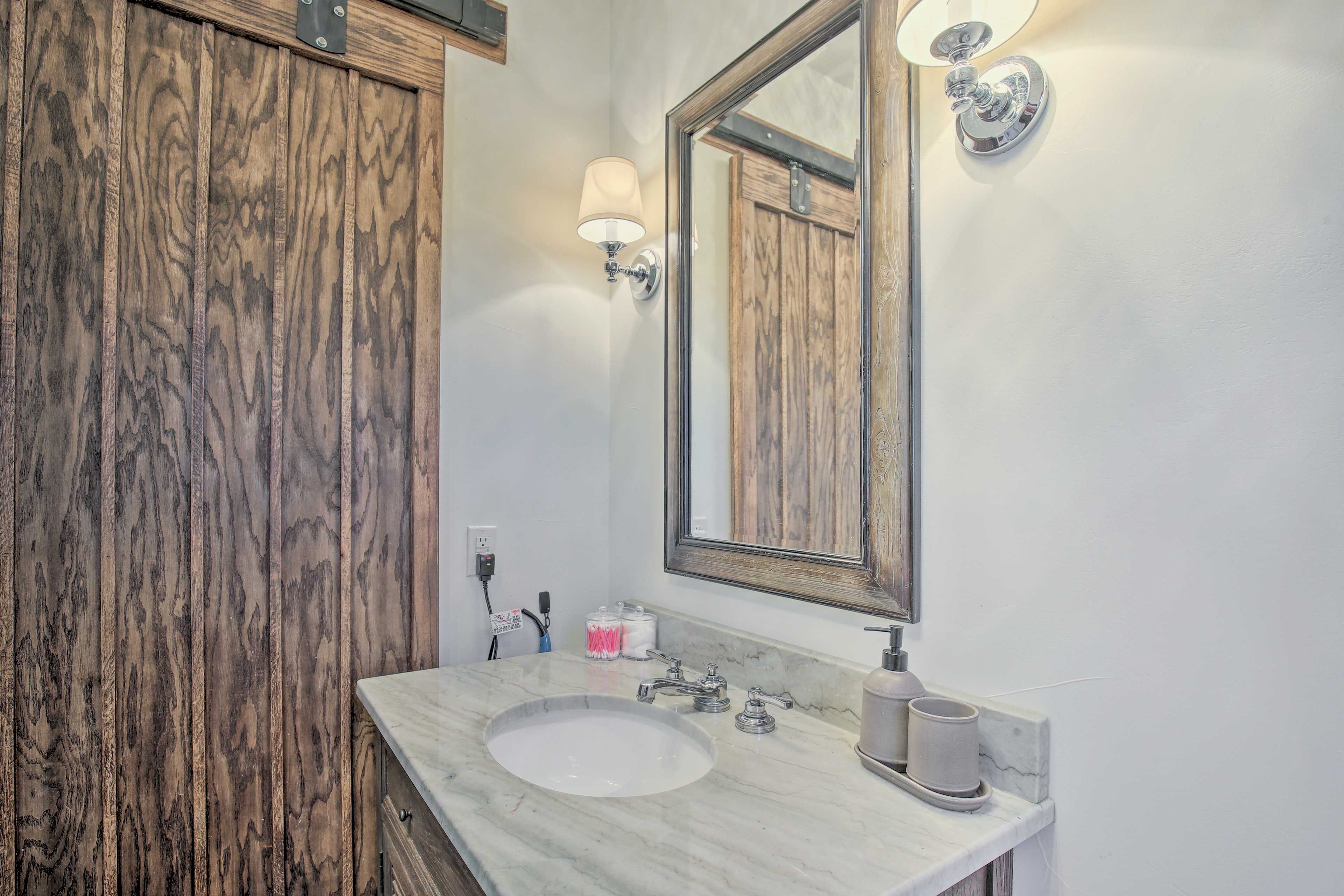 Full Bathroom