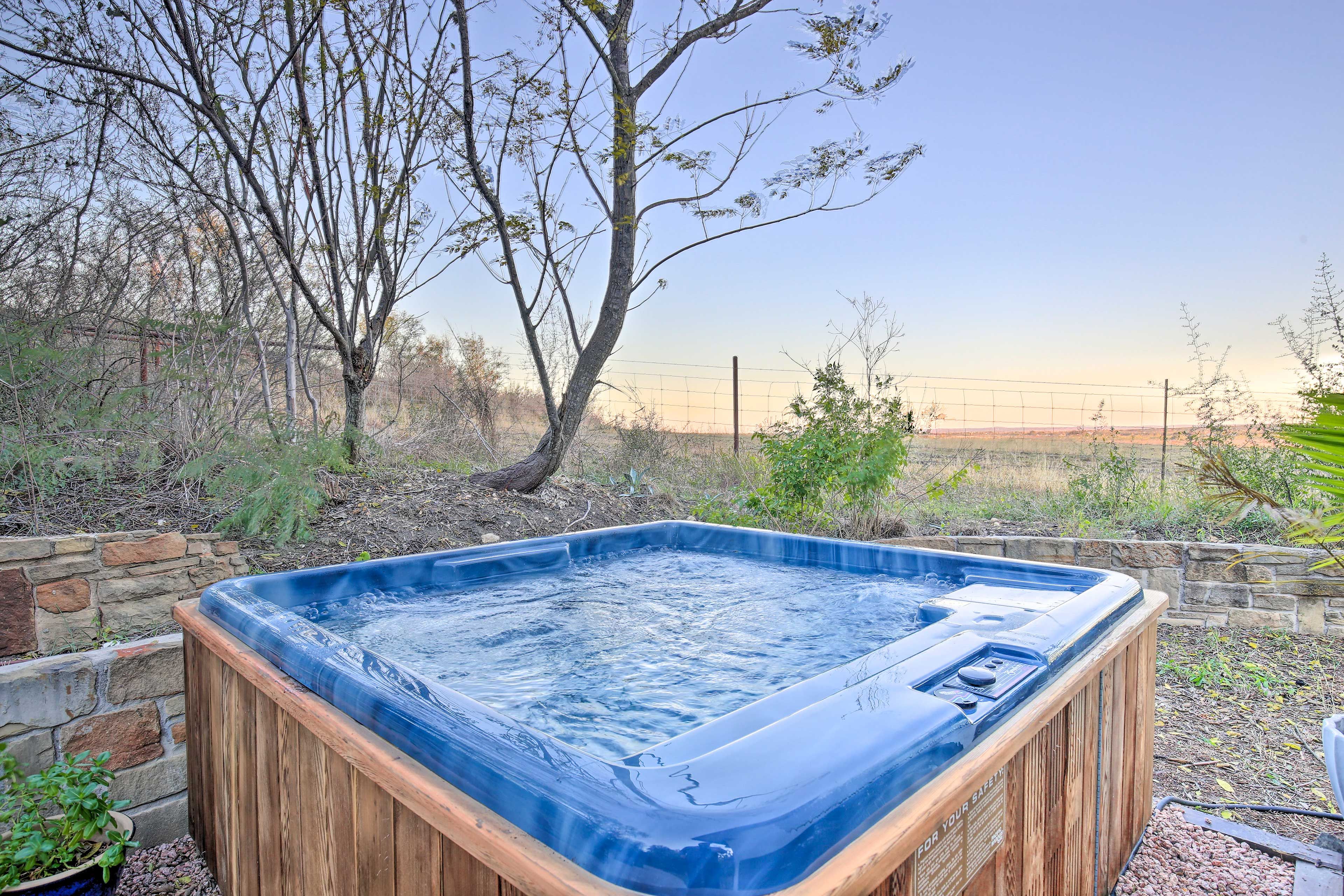 Private Hot Tub (Temporarily Unavailable) | Outdoor Seating