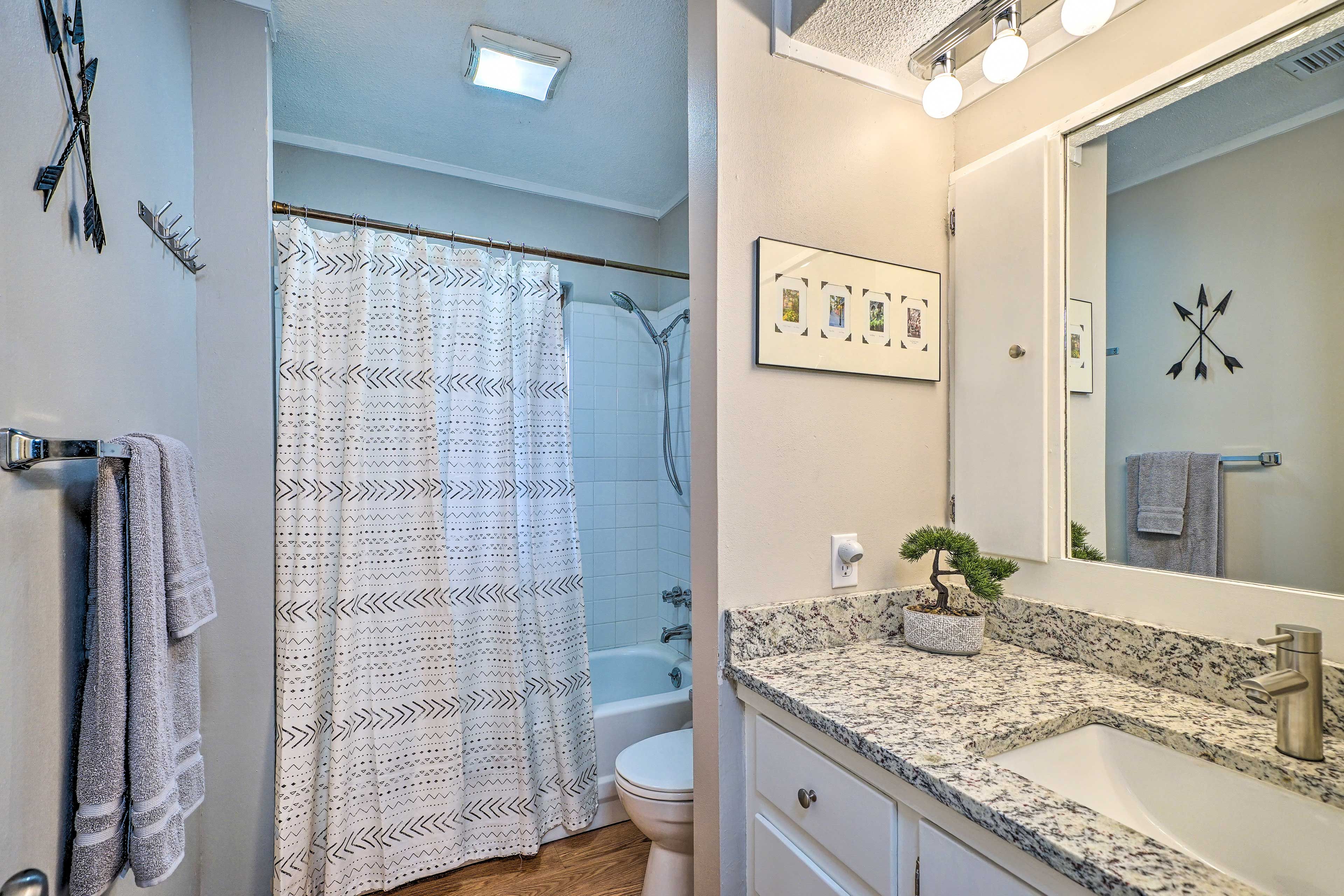 Bathroom | Towels Provided