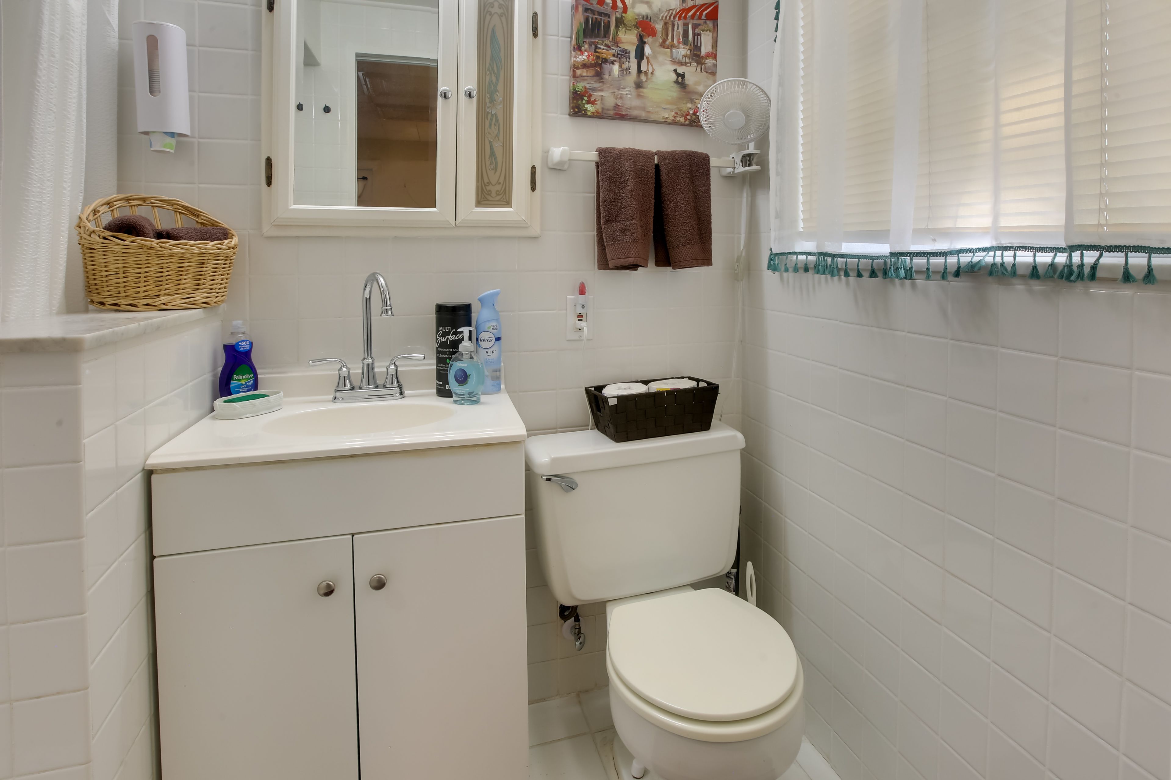 Bathroom | Complimentary Toiletries | Hair Dryer | Towels Provided