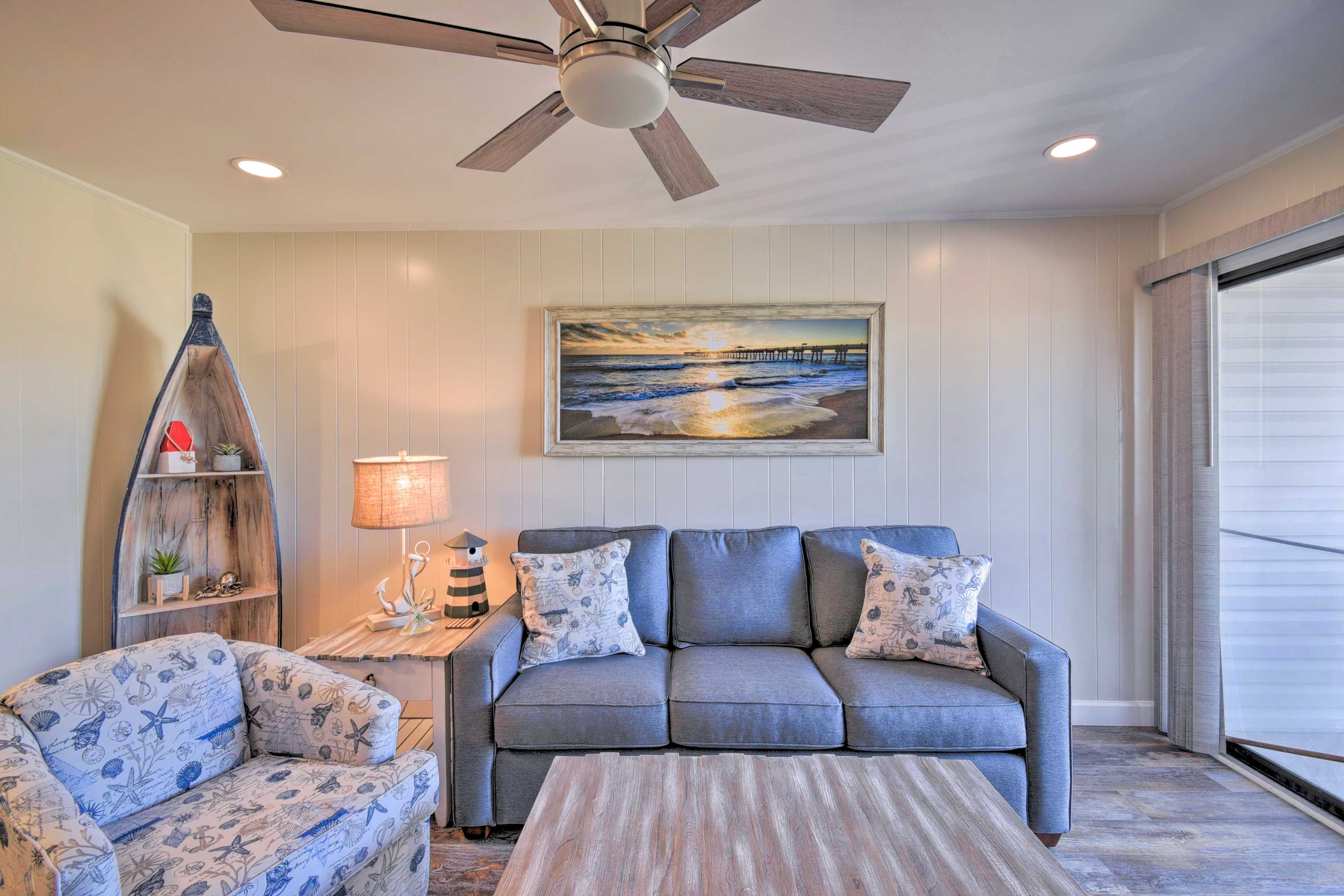 Living Room | Sleeper Sofa