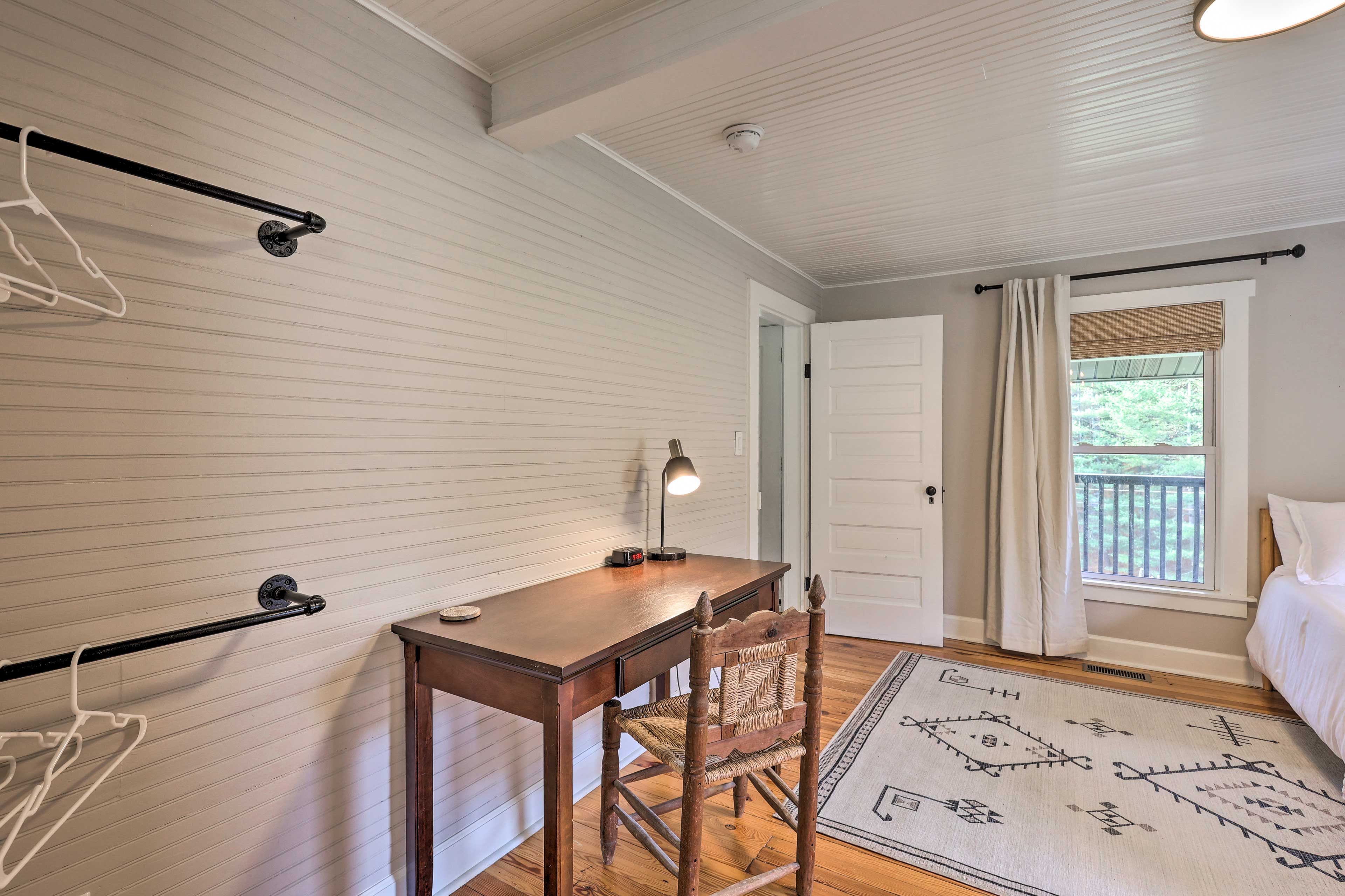 Bedroom 2 | Linens Provided