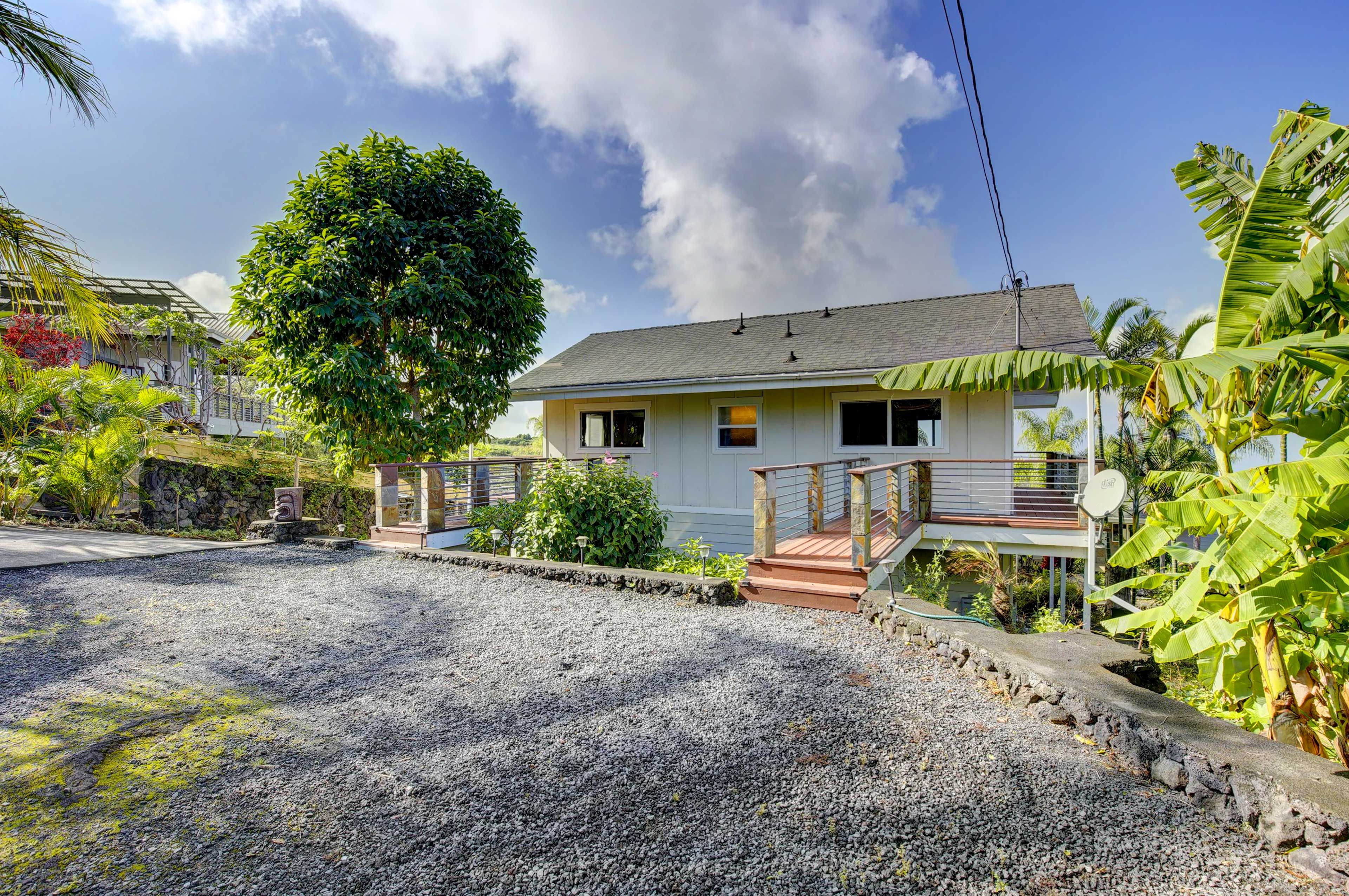 Property Exterior | Single-Story Unit | 500 Sq Ft