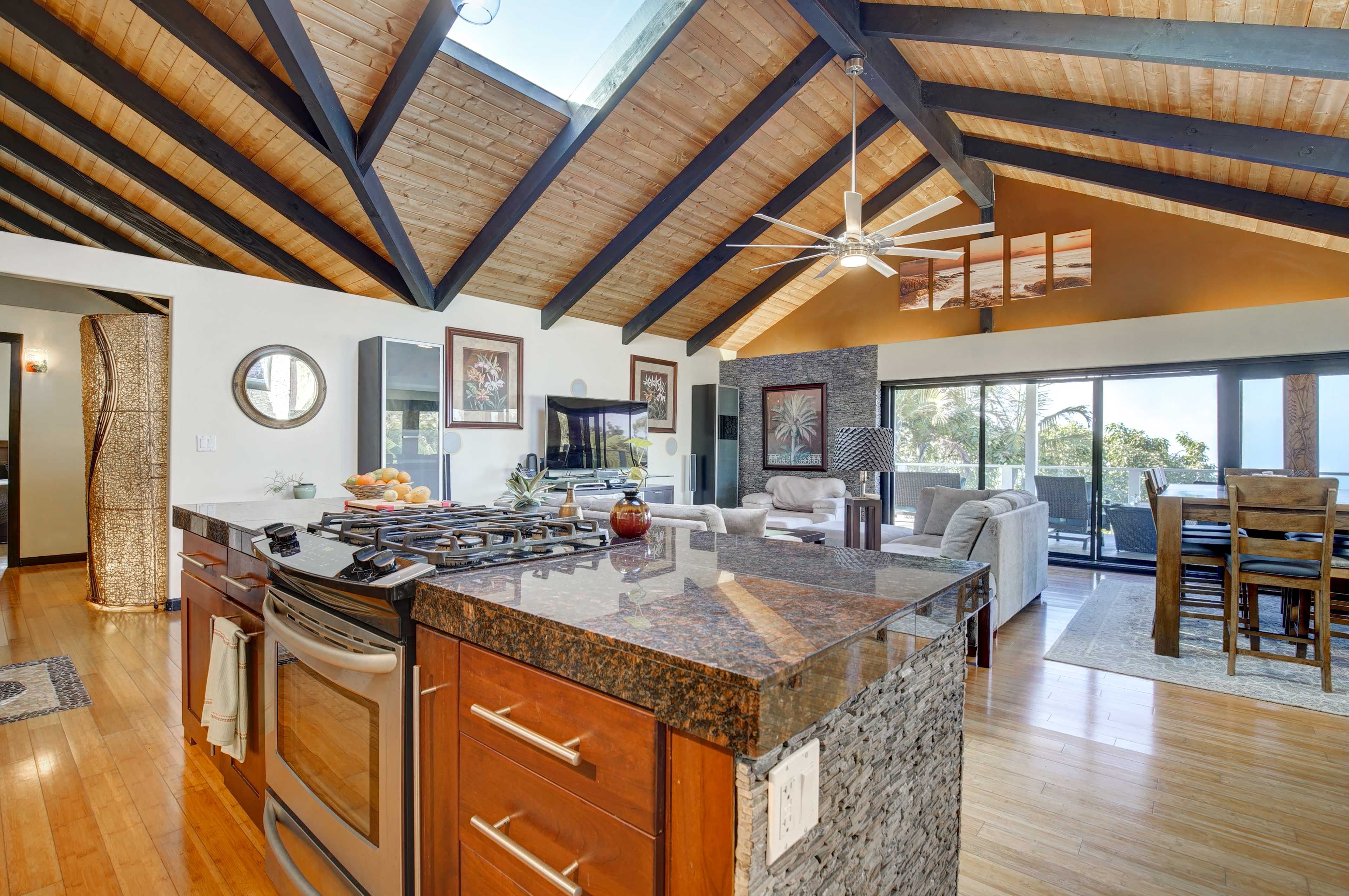 Kitchen | Fully Equipped | Crock-Pot | Blender