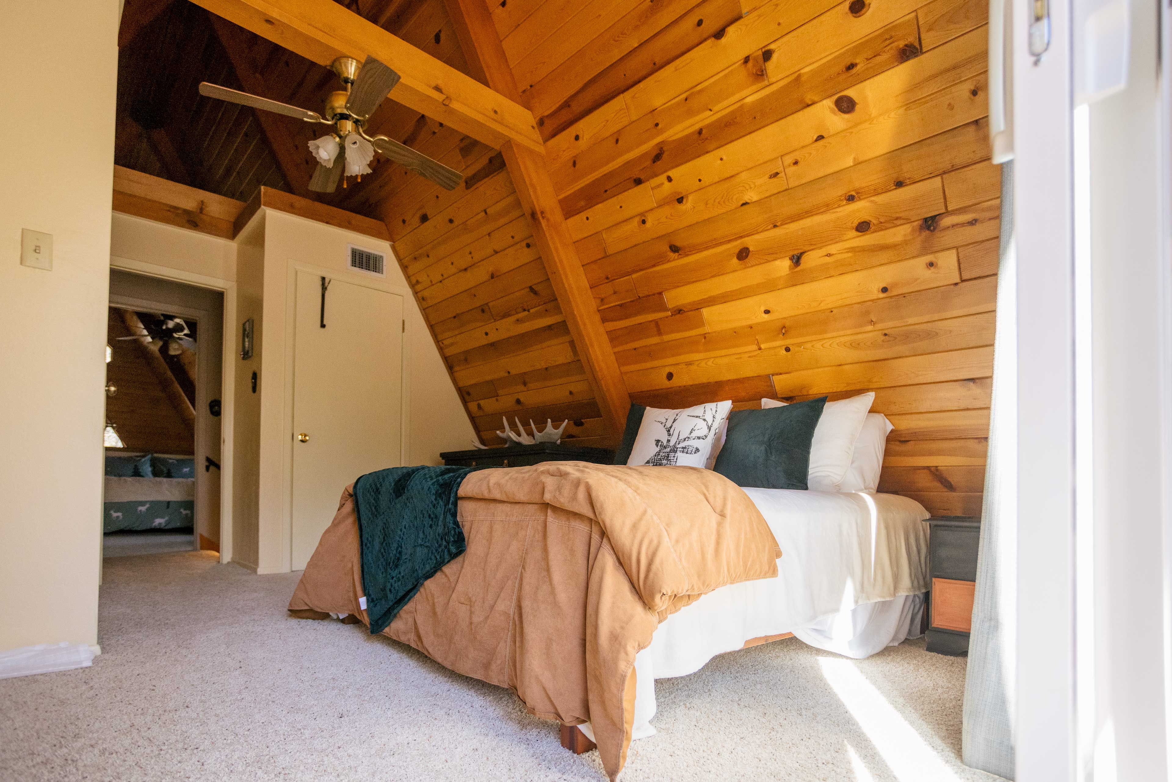 Bedroom 2 | Queen Bed | 2nd Floor