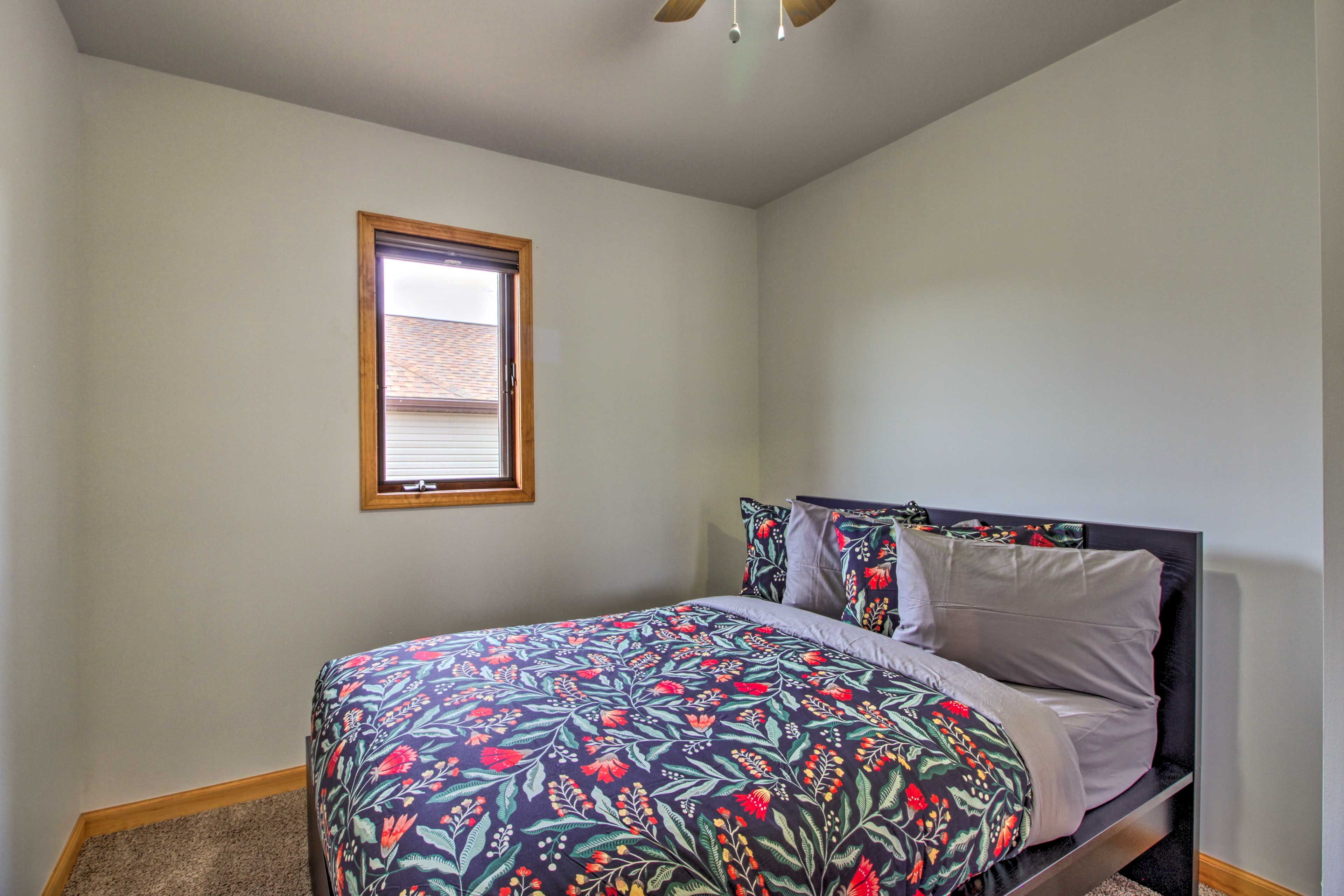 Bedroom 2 | Full Bed