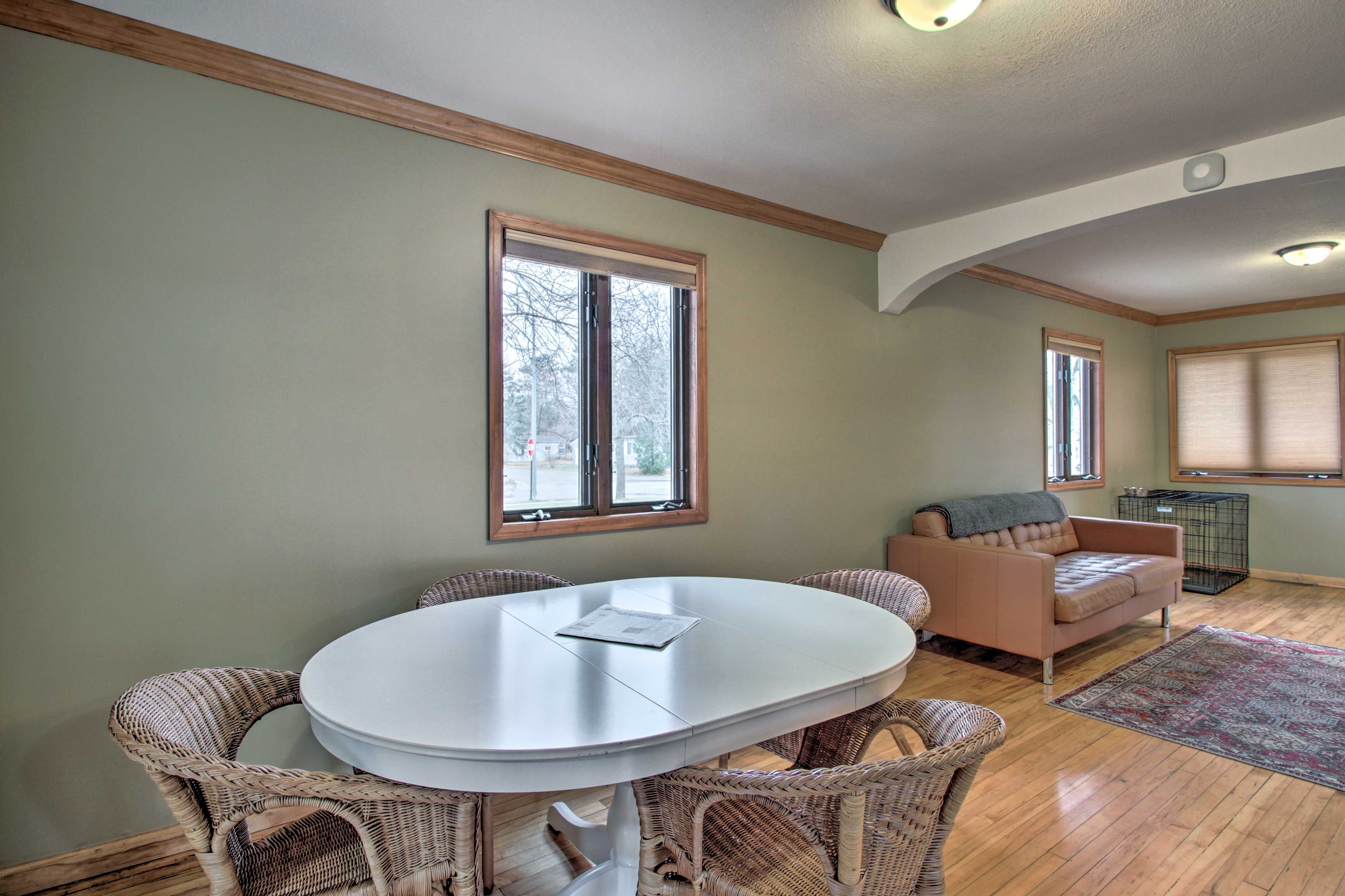 Dining Room | Laptop-Friendly Workspaces