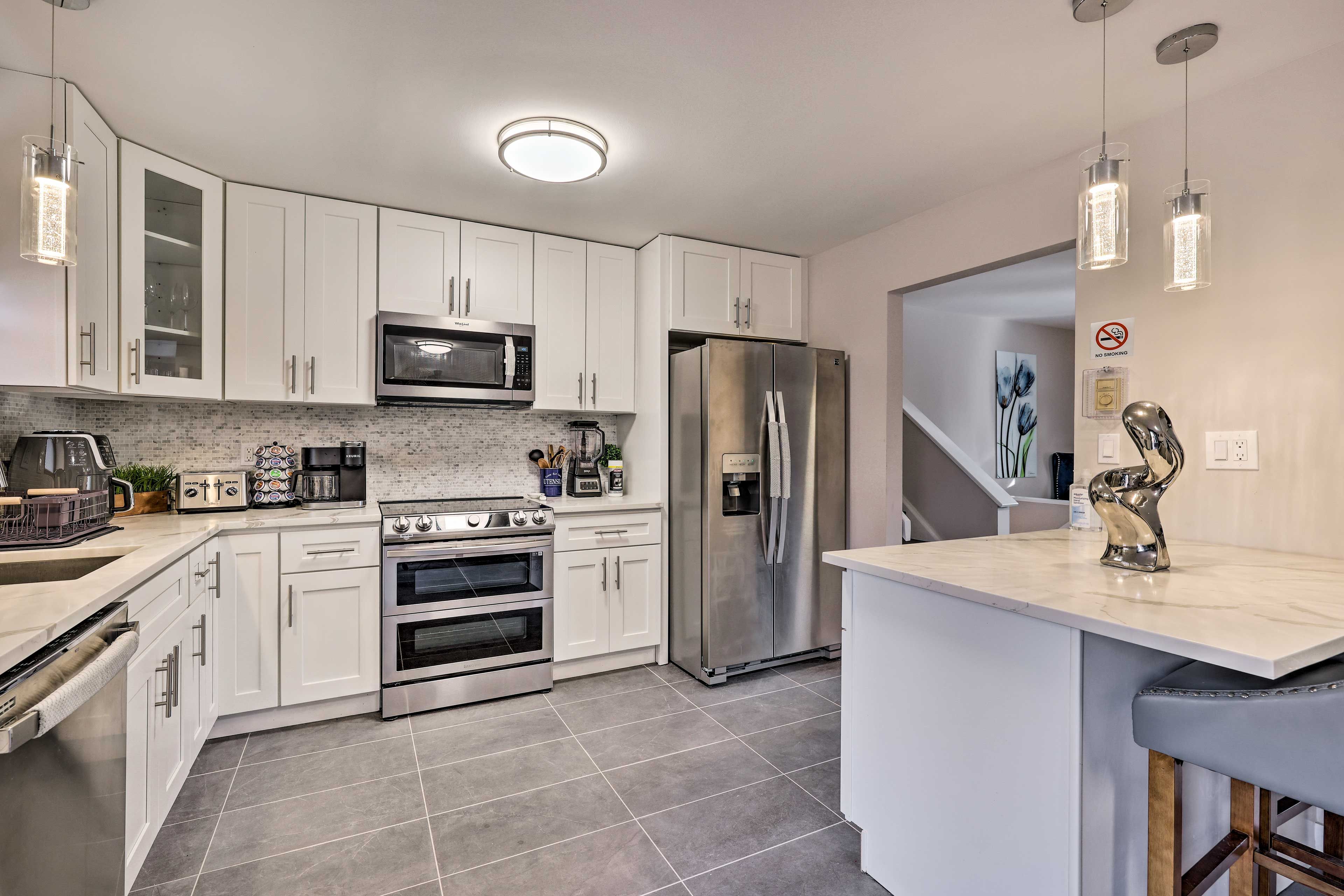 Fully Equipped Kitchen | Pots & Pans