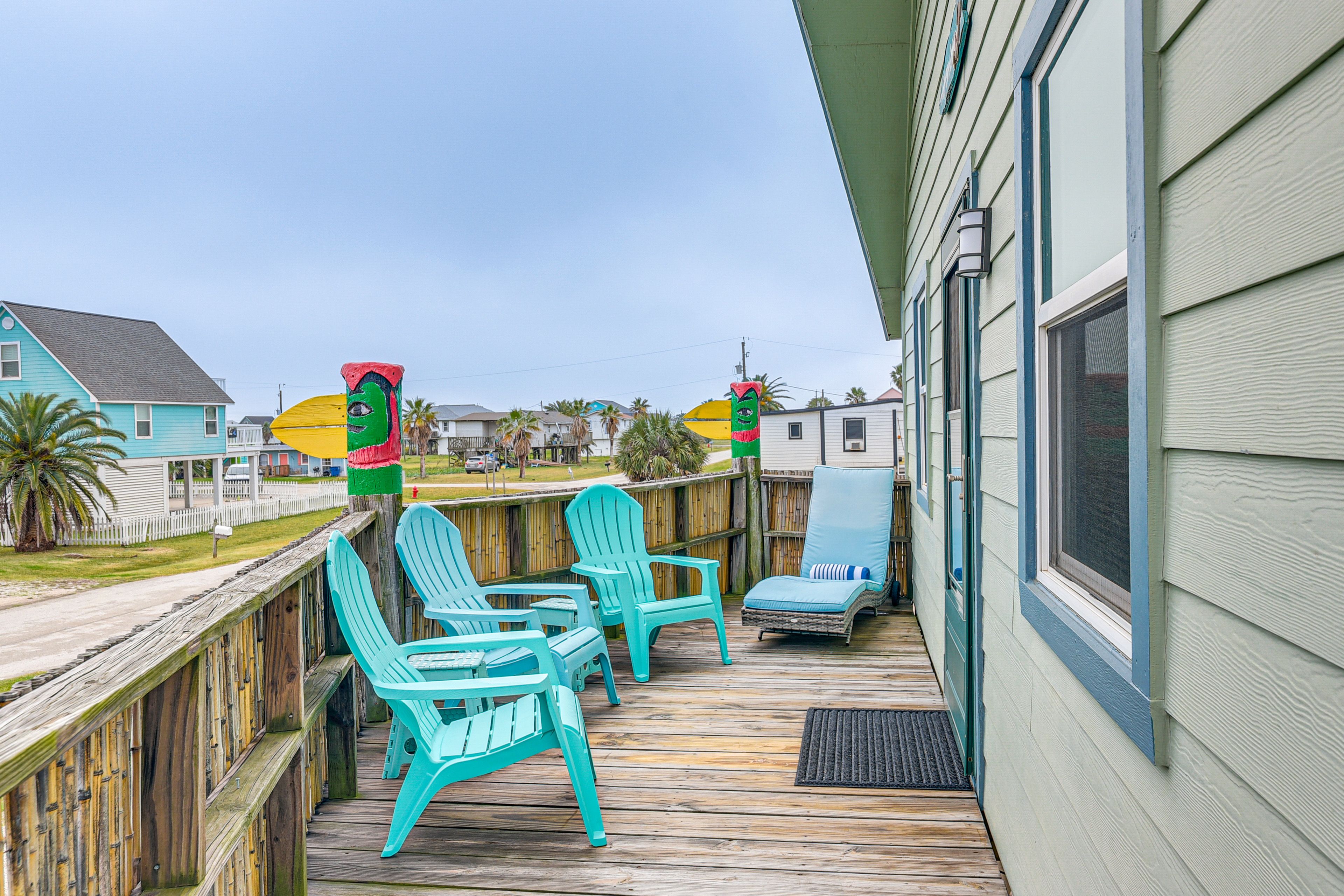 Furnished Deck | 4 Blocks to Beach Access