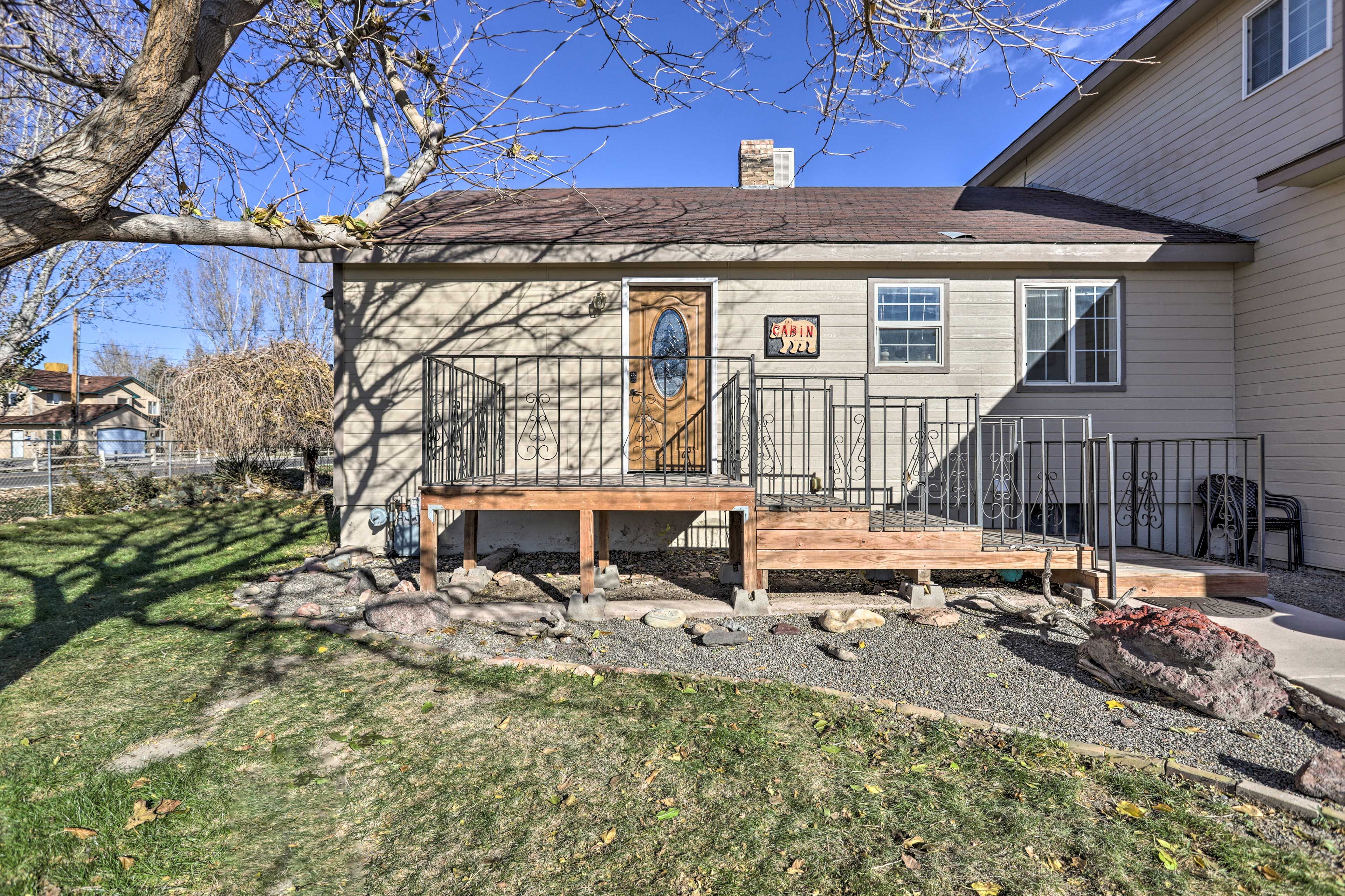Grand Junction Vacation Rental | 2BR | 1BA | 800 Sq Ft | 5 Steps Required