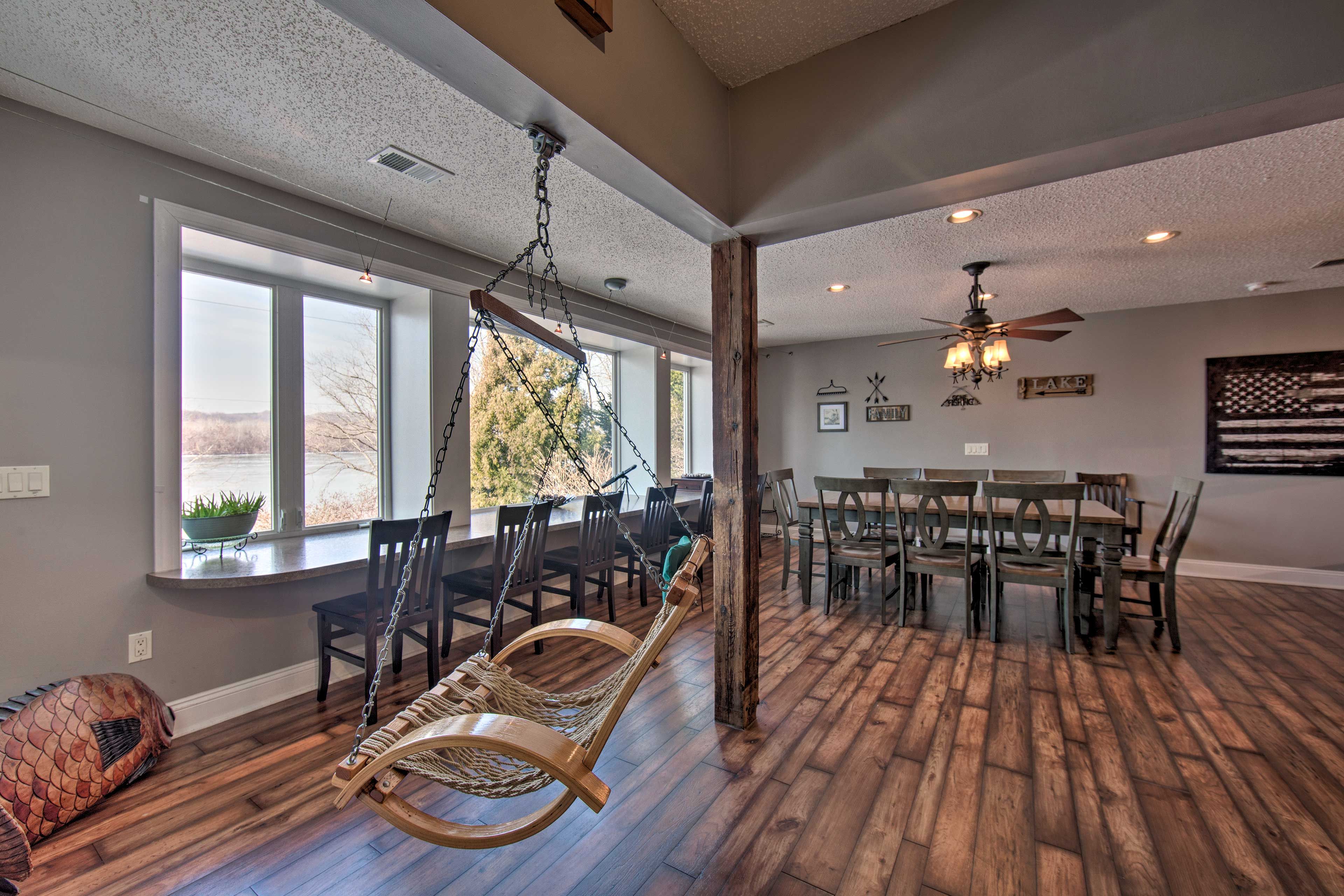 Dining Area | Main Level