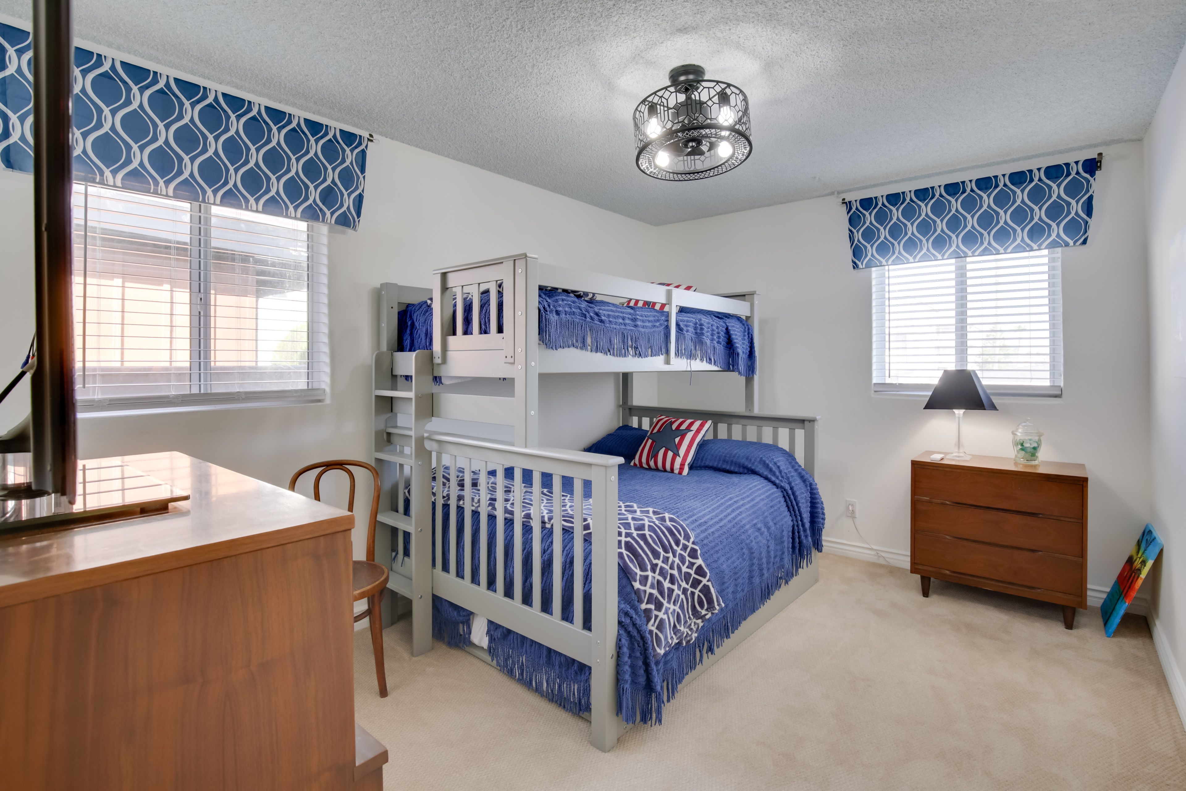 Bedroom 2 | Twin/Full Bunk Bed w/ Twin Trundle | Cable TV