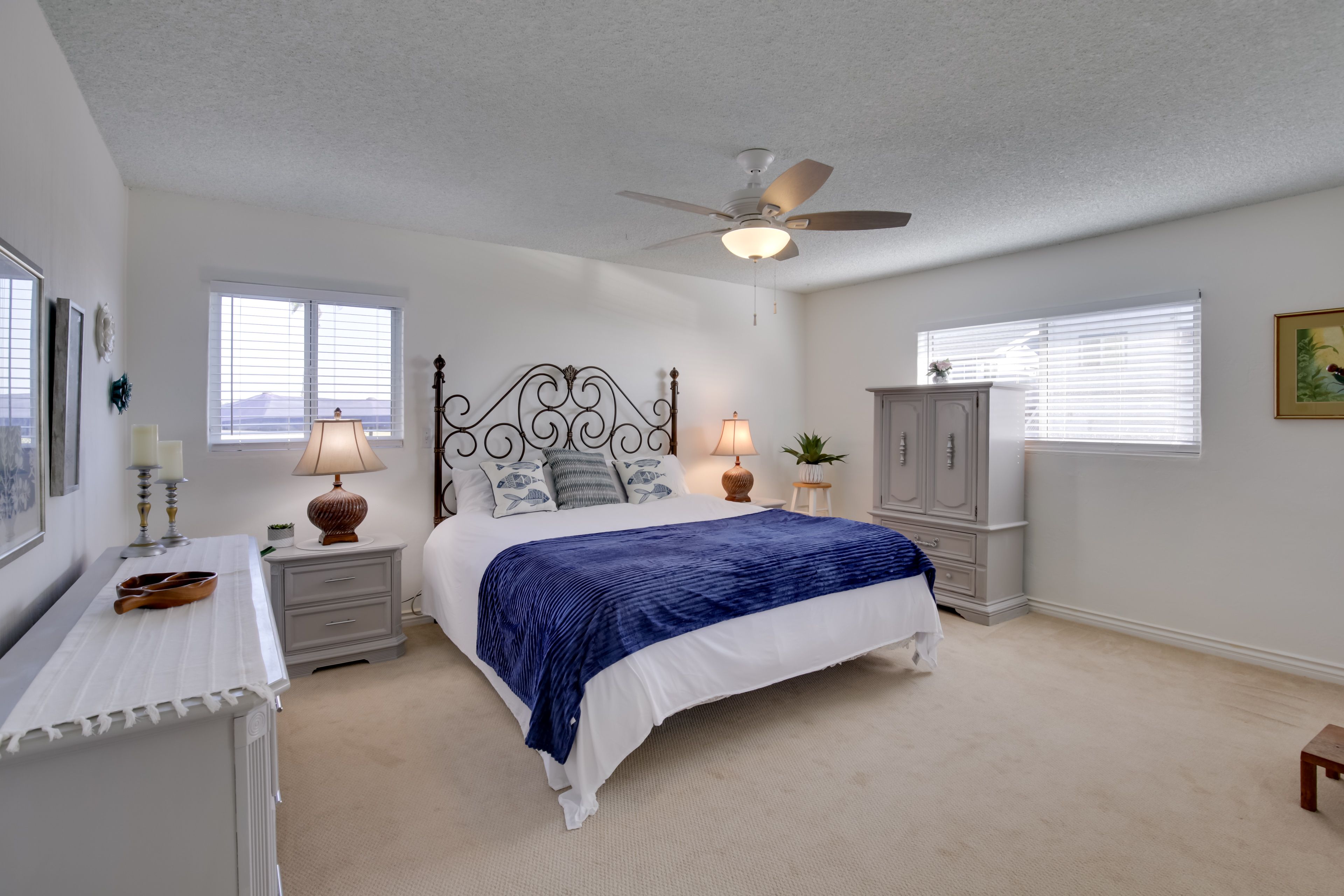 Bedroom 1 | King Bed | Linens Provided