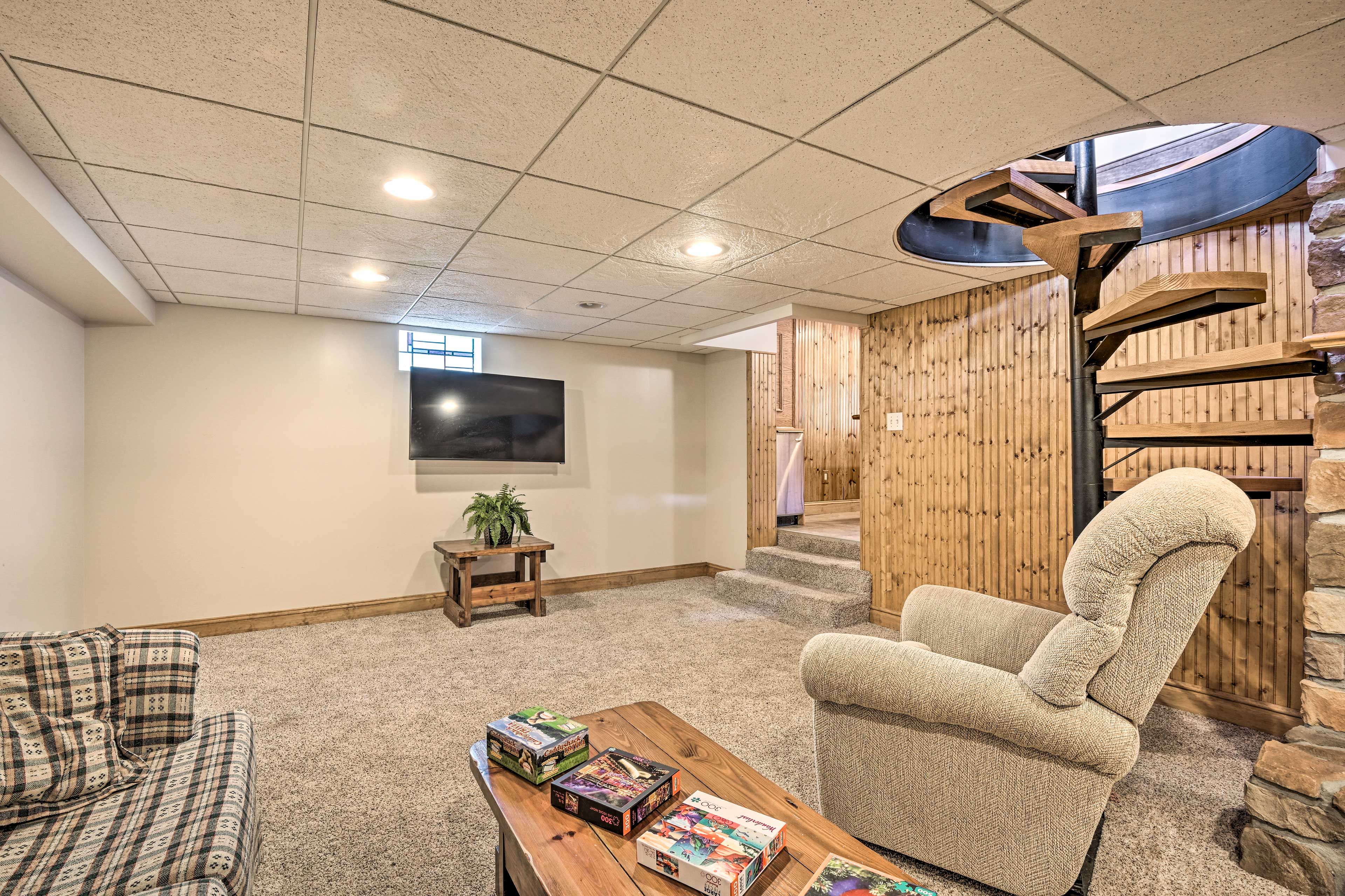 Game Room | Smart TV