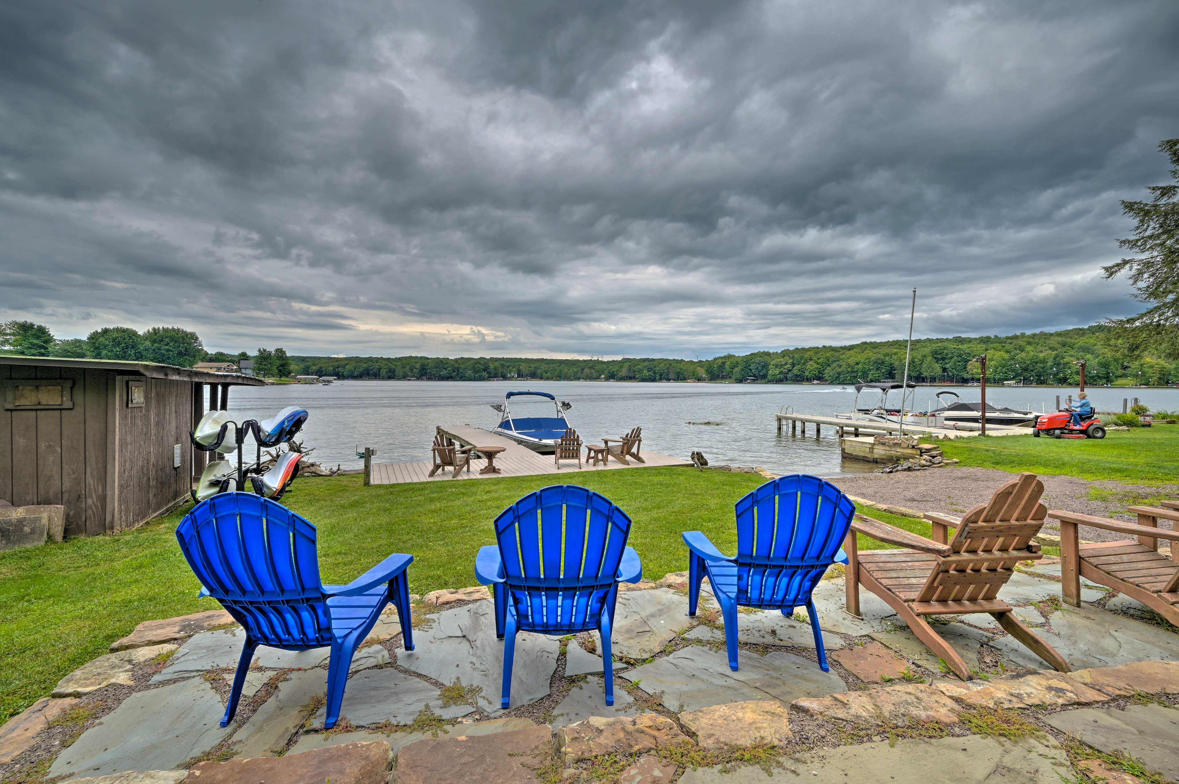 Community Lake Area