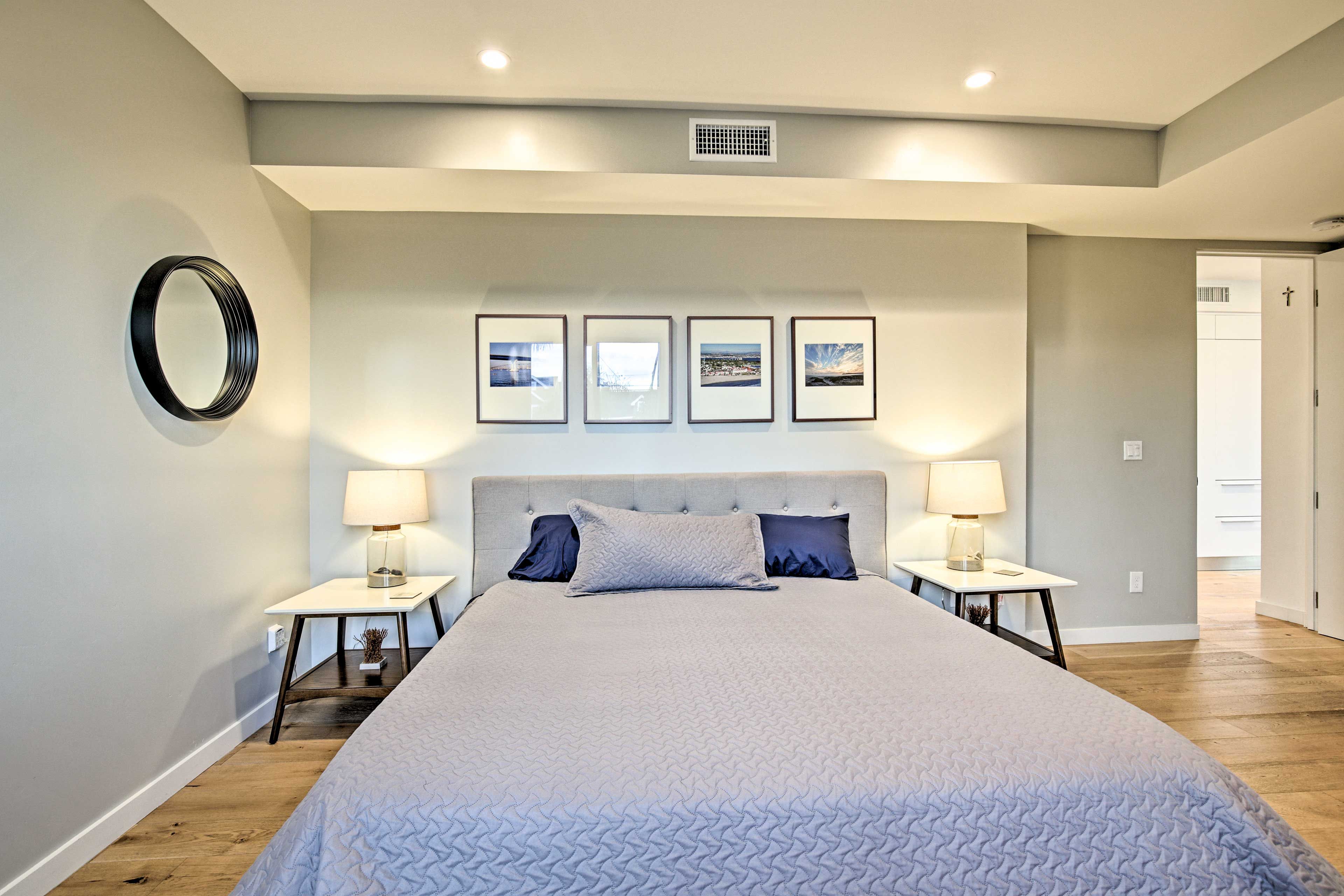 Bedroom 1 | King Bed | En-Suite Bathroom