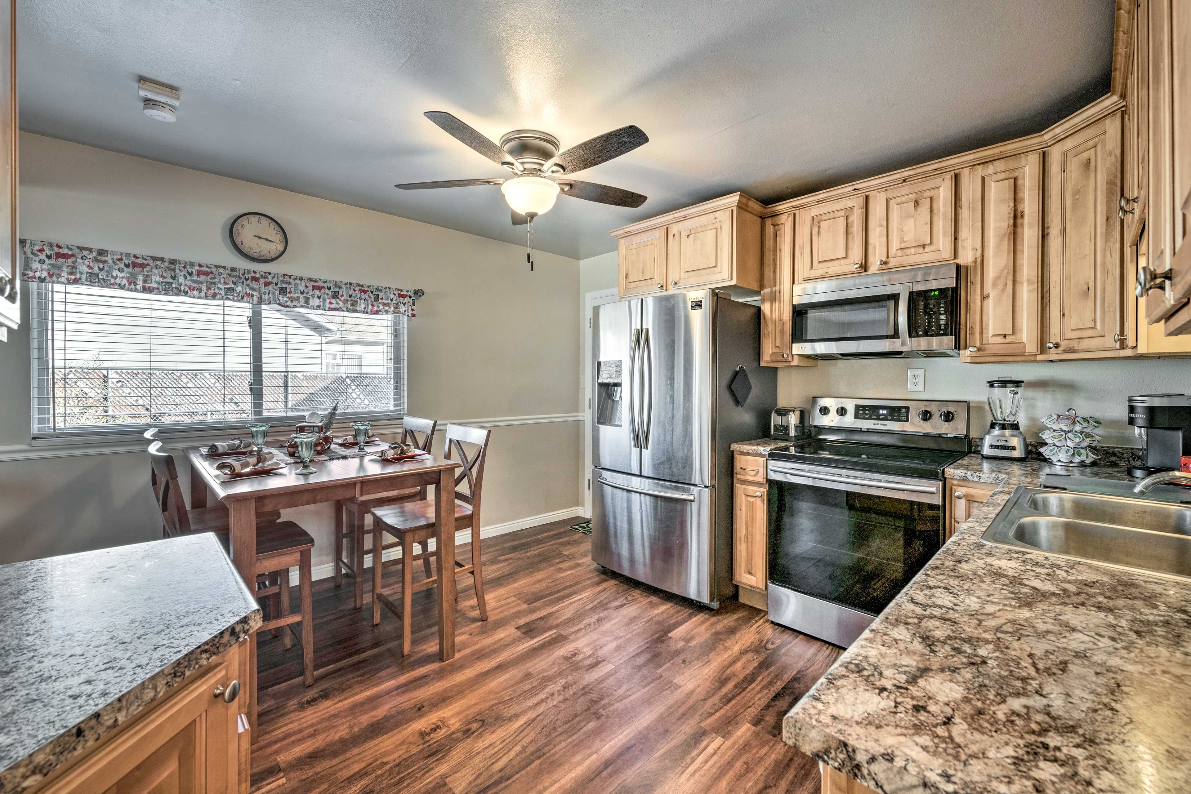 Fully Equipped Kitchen | Crock-Pot | Spices