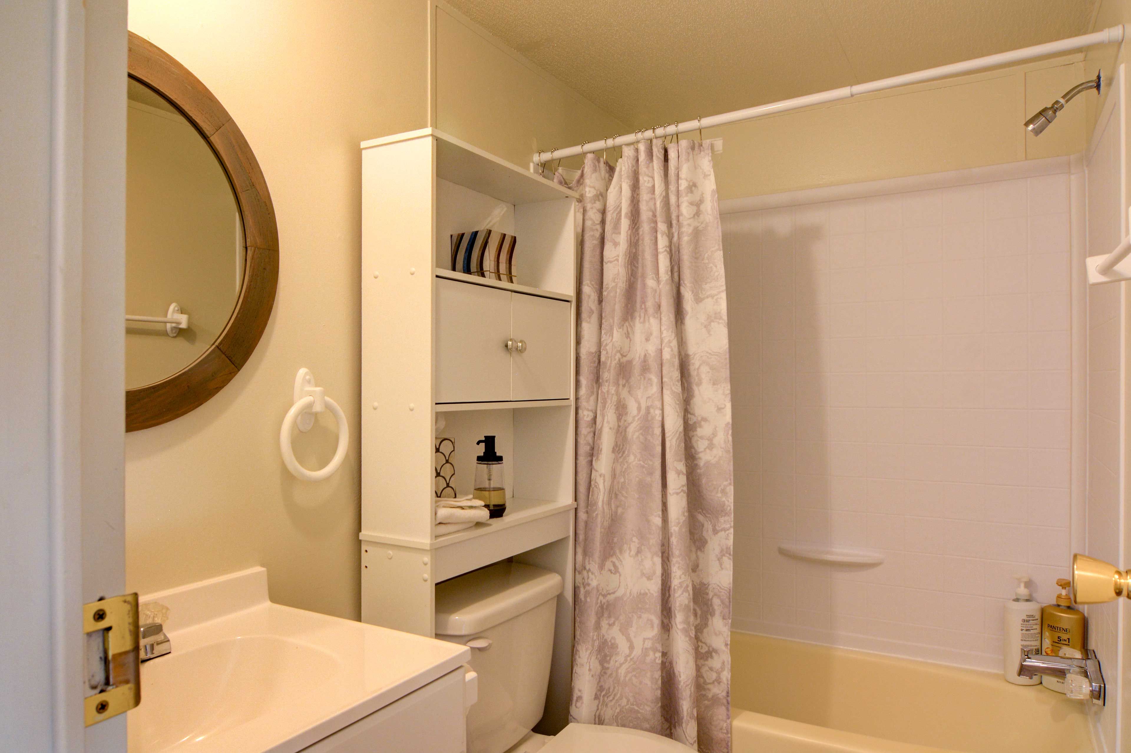Full Bathroom | Hair Dryer