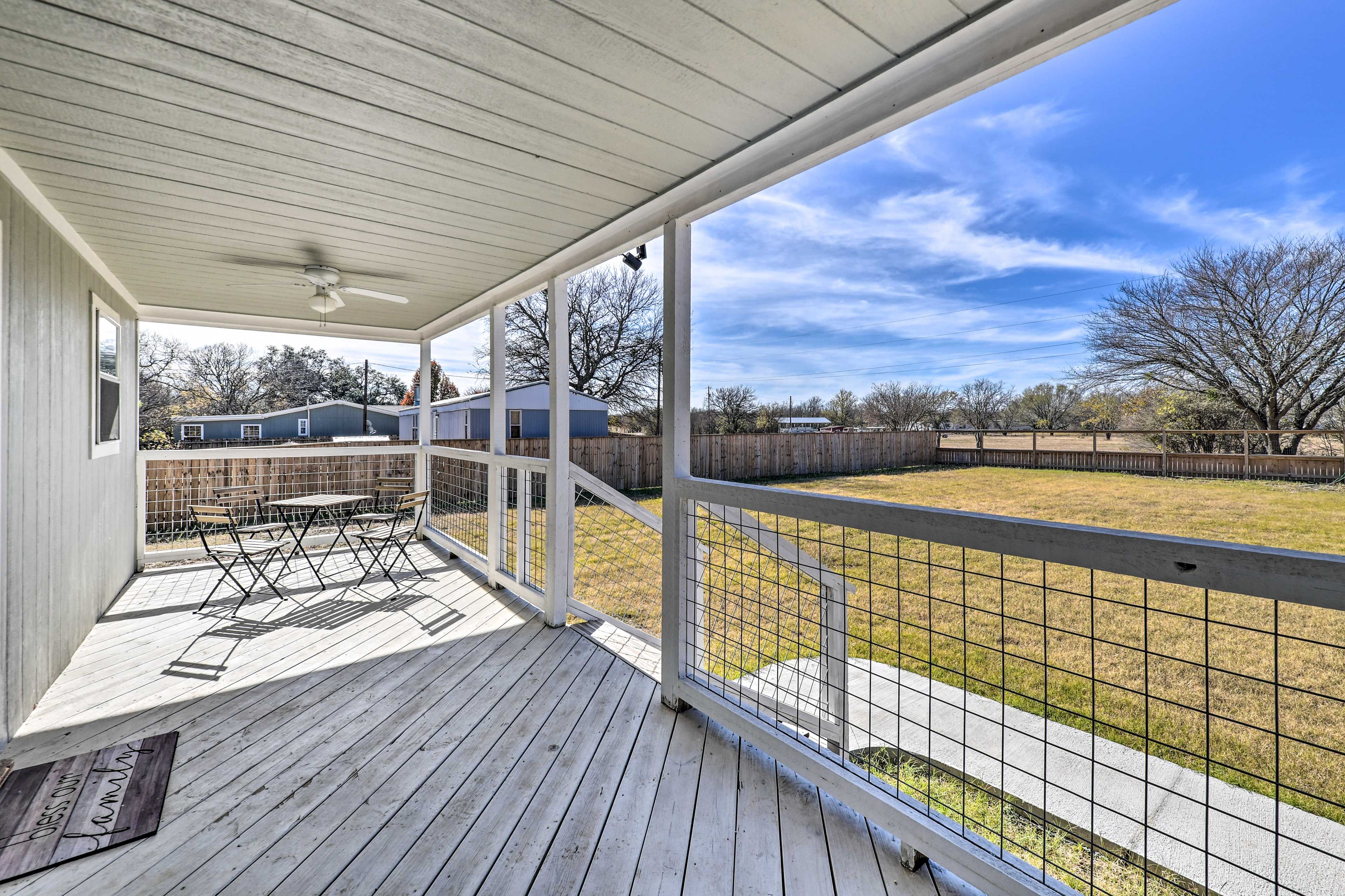 House Exterior | Front Porch