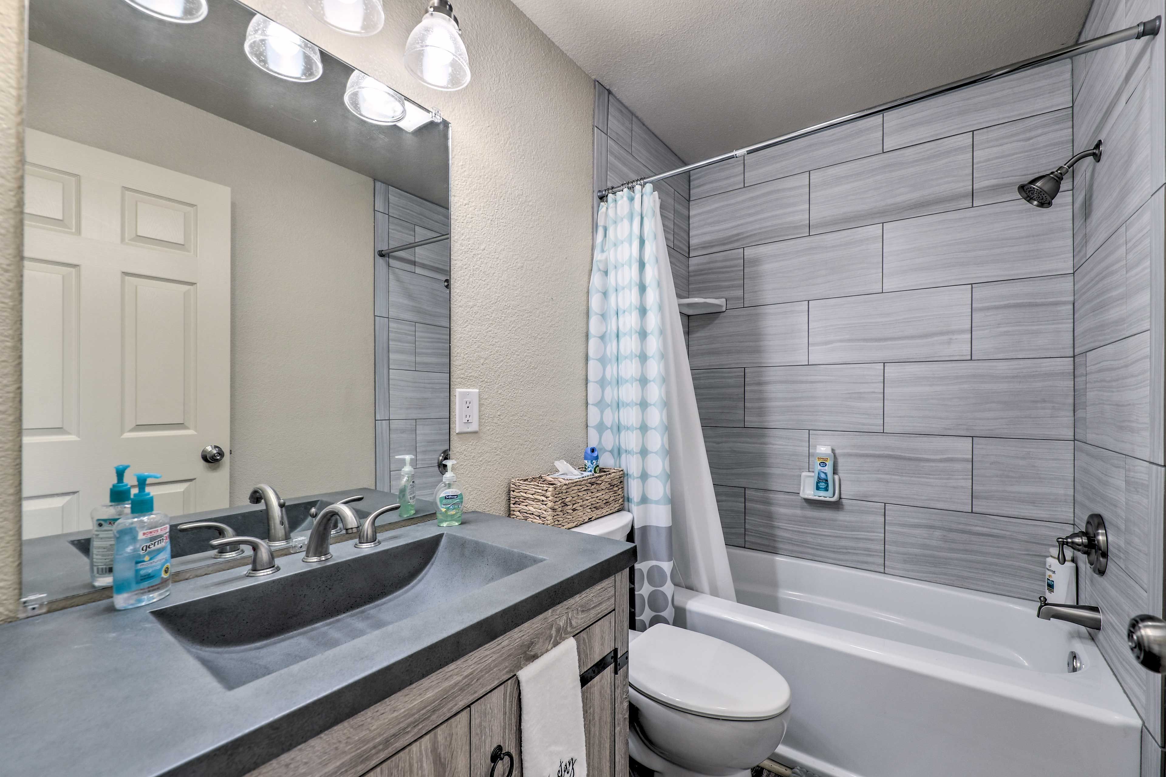 Bathroom | Linens & Towels Provided