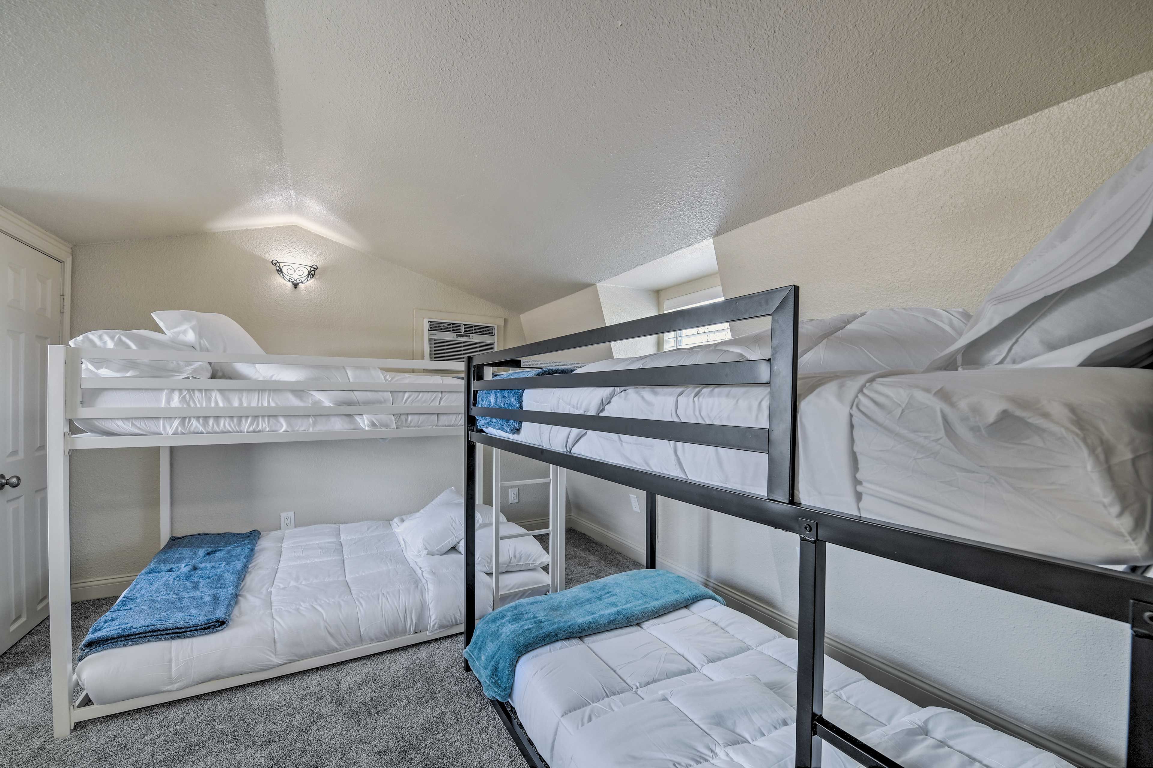 Bedroom 2 | Full Bunk Bed | Twin Bunk Bed