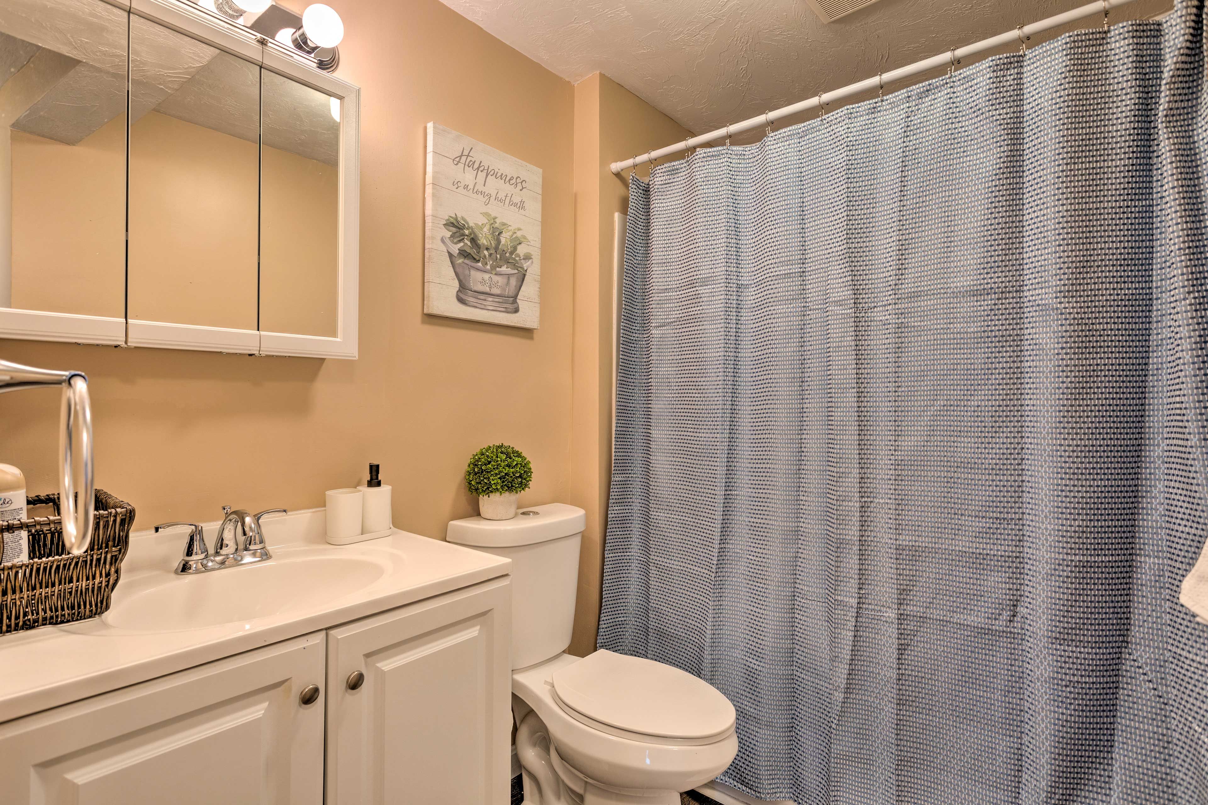 Bathroom | Towels Provided