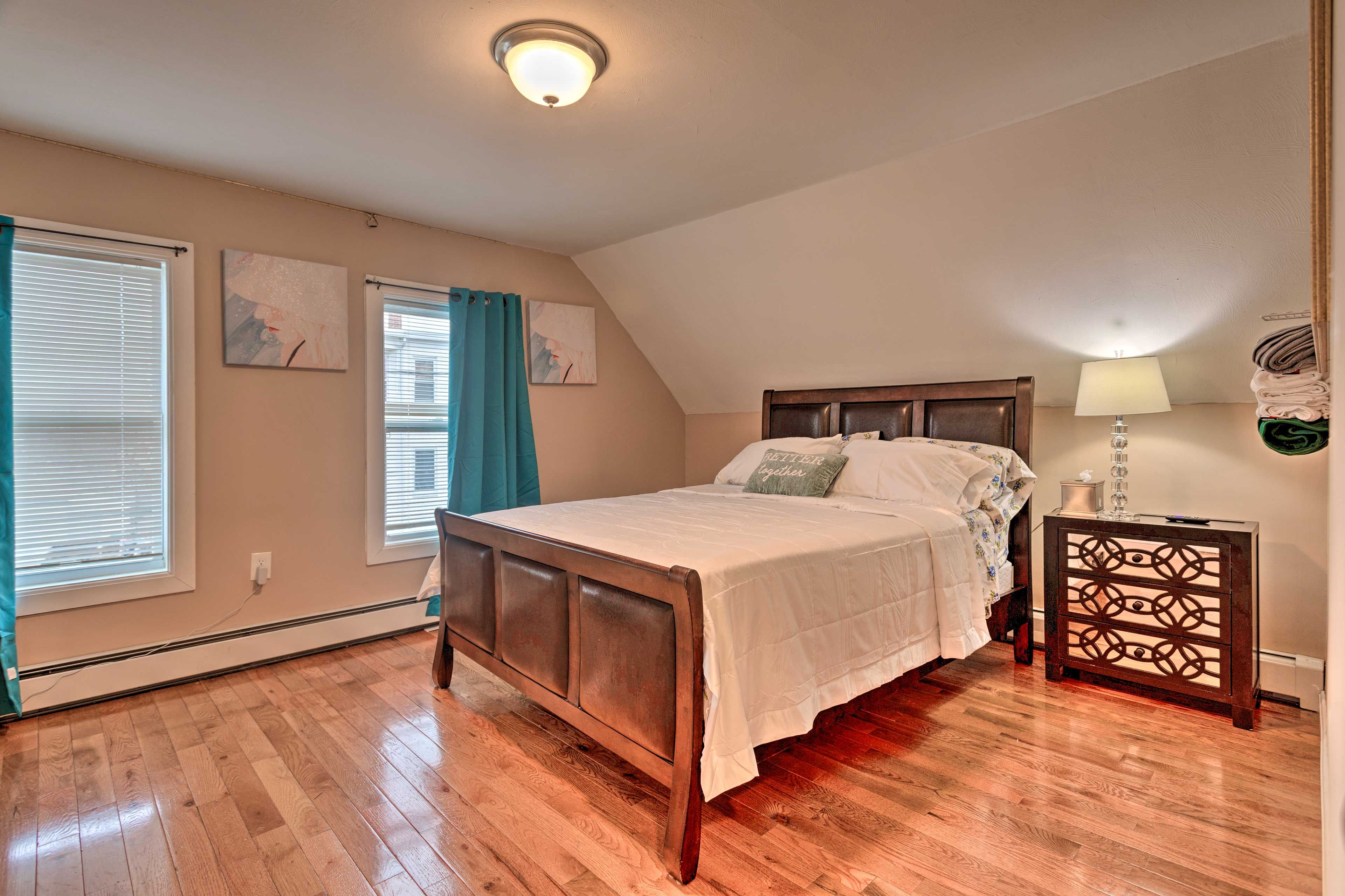 Bedroom | Linens Provided