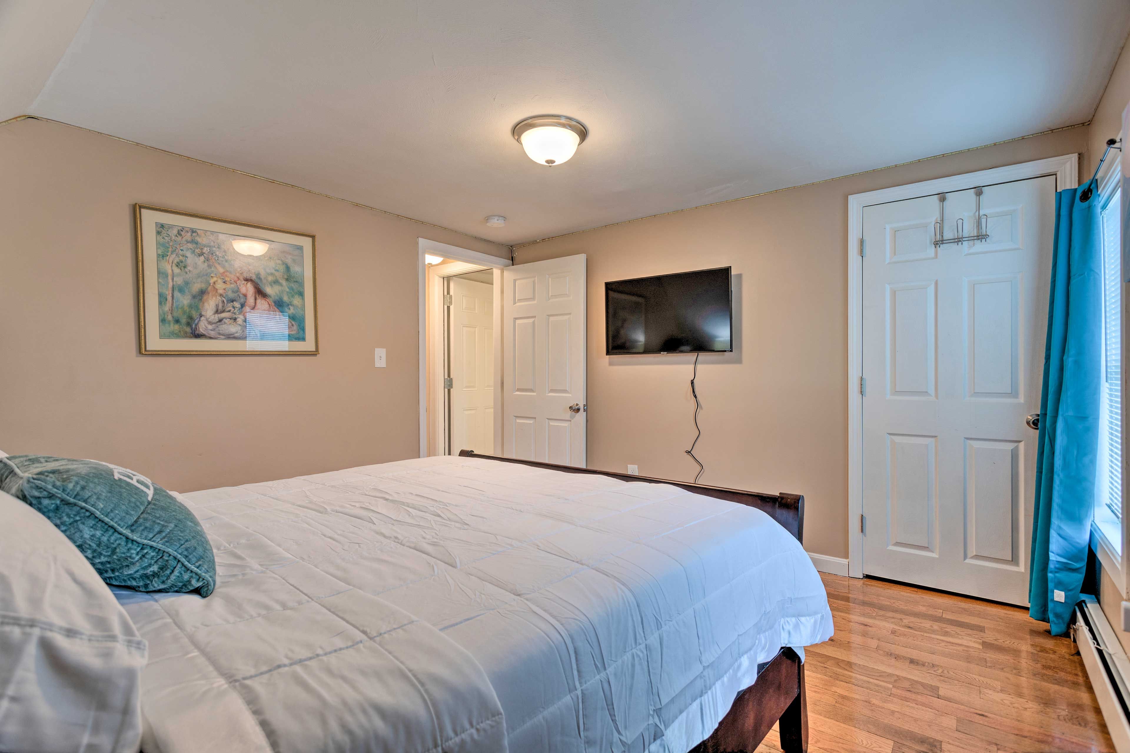 Bedroom | Smart TV