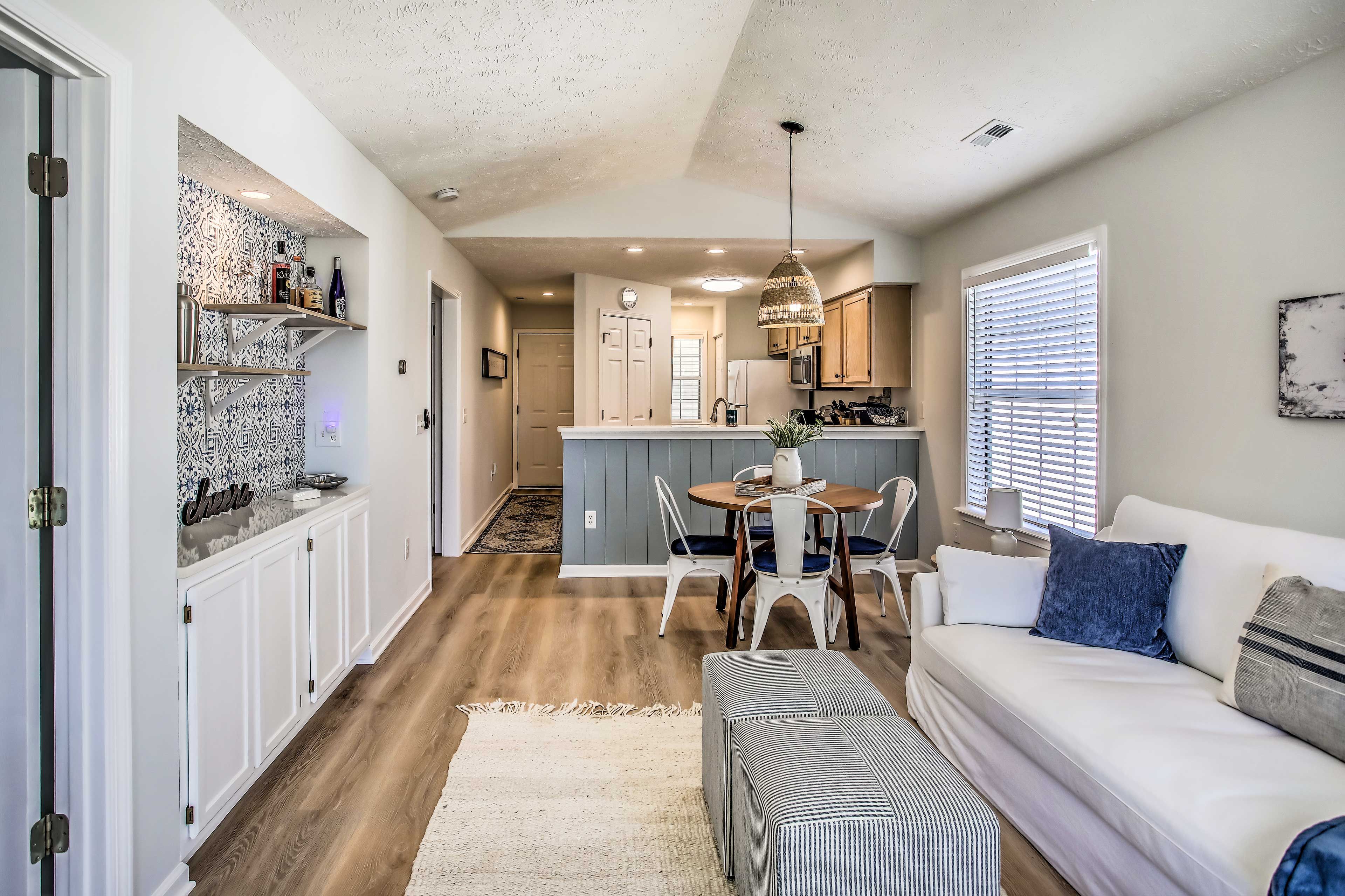 Living Room | Central A/C