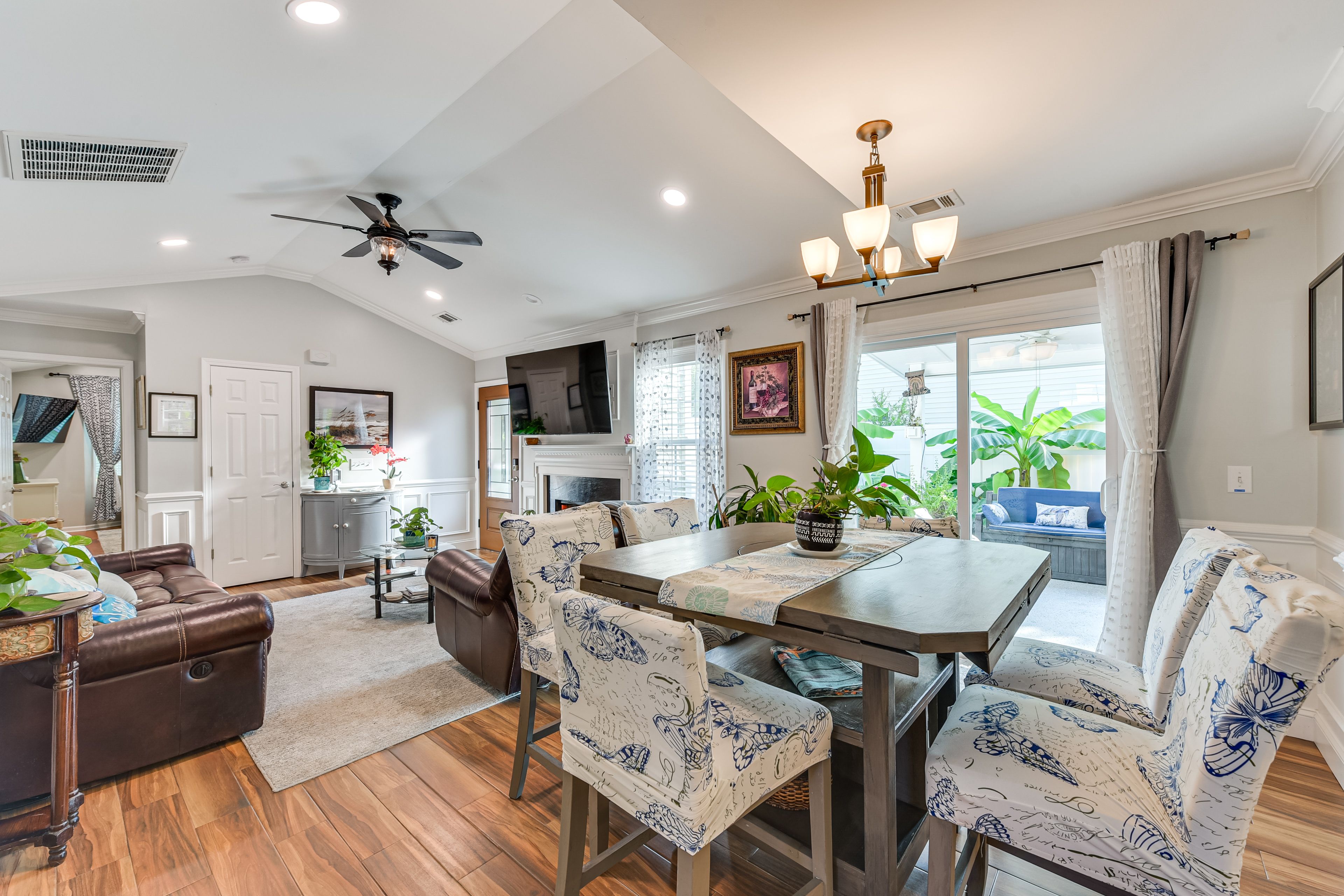 Dining Room | Patio/Yard Access | Open Floor Plan