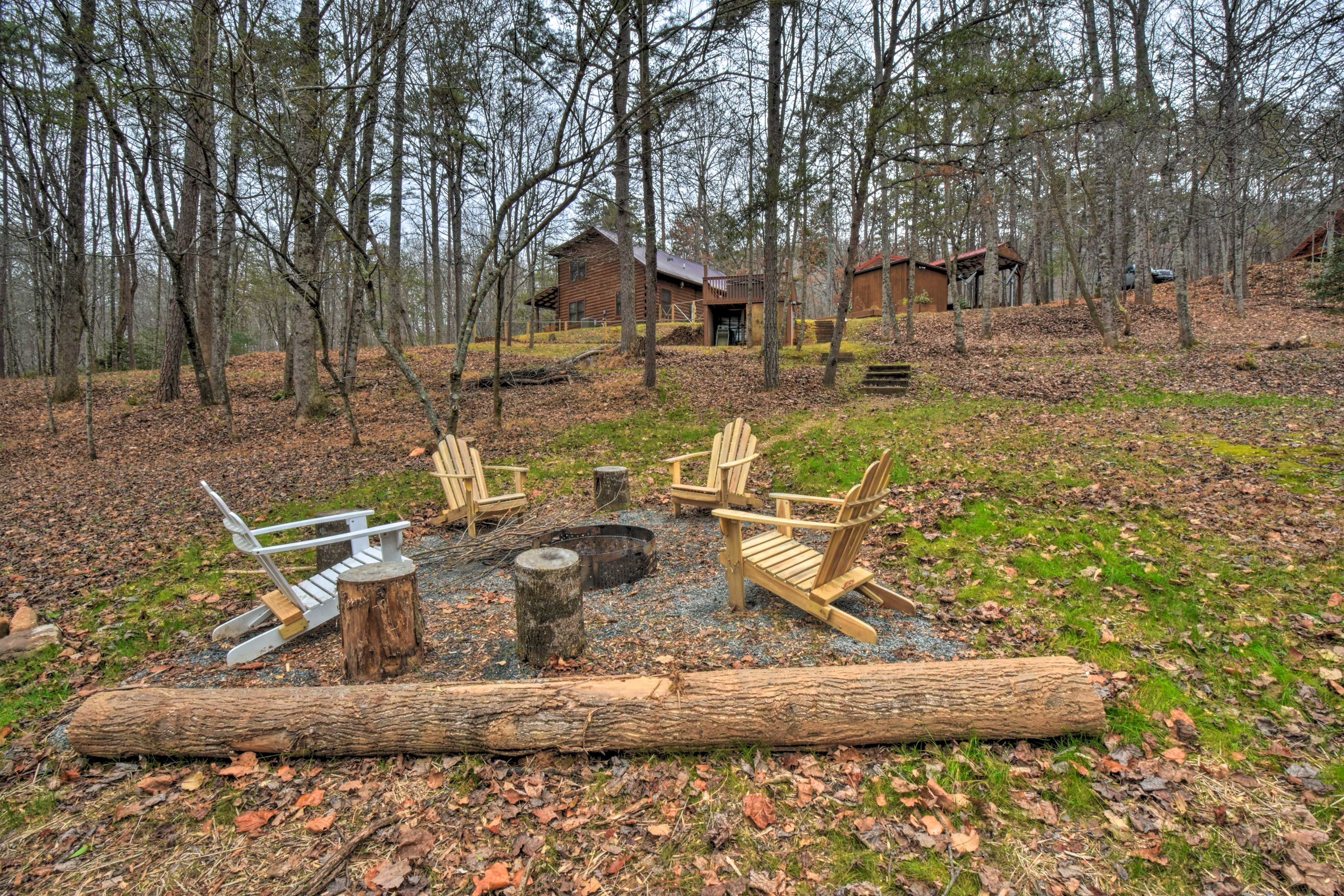 Private Backyard | Wood-Burning Fire Pit