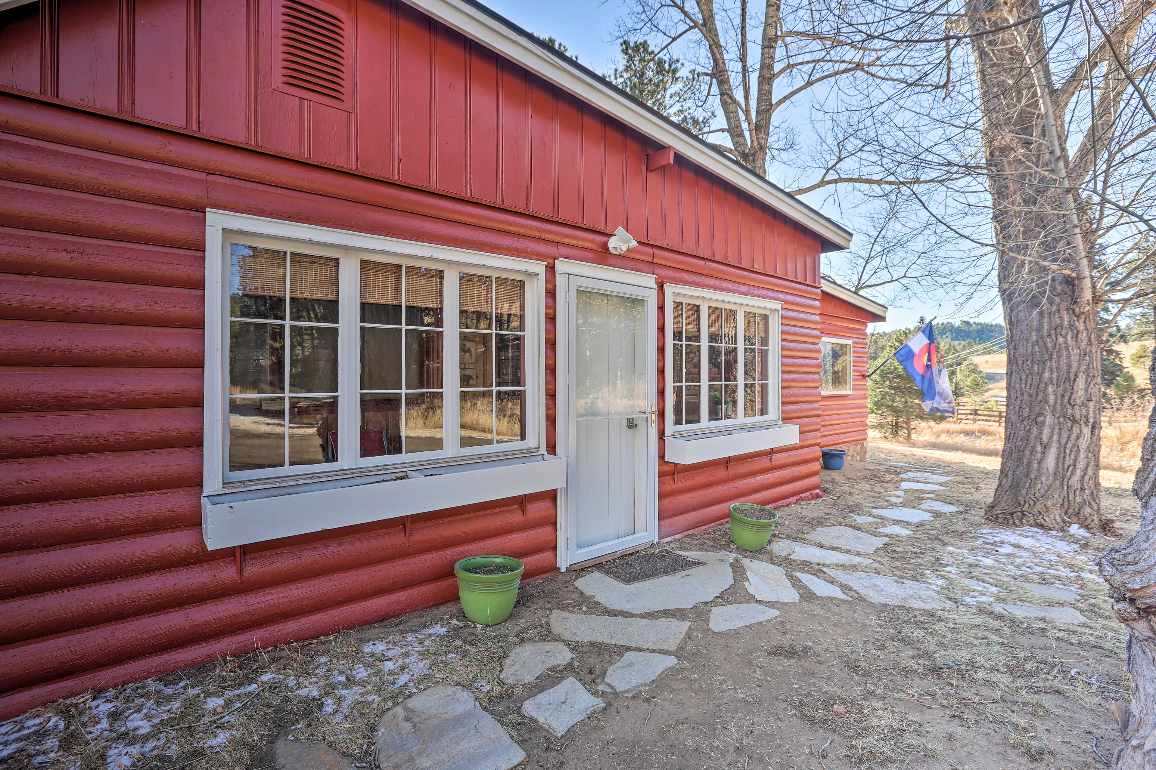 Front Entrance | Keyless Entry