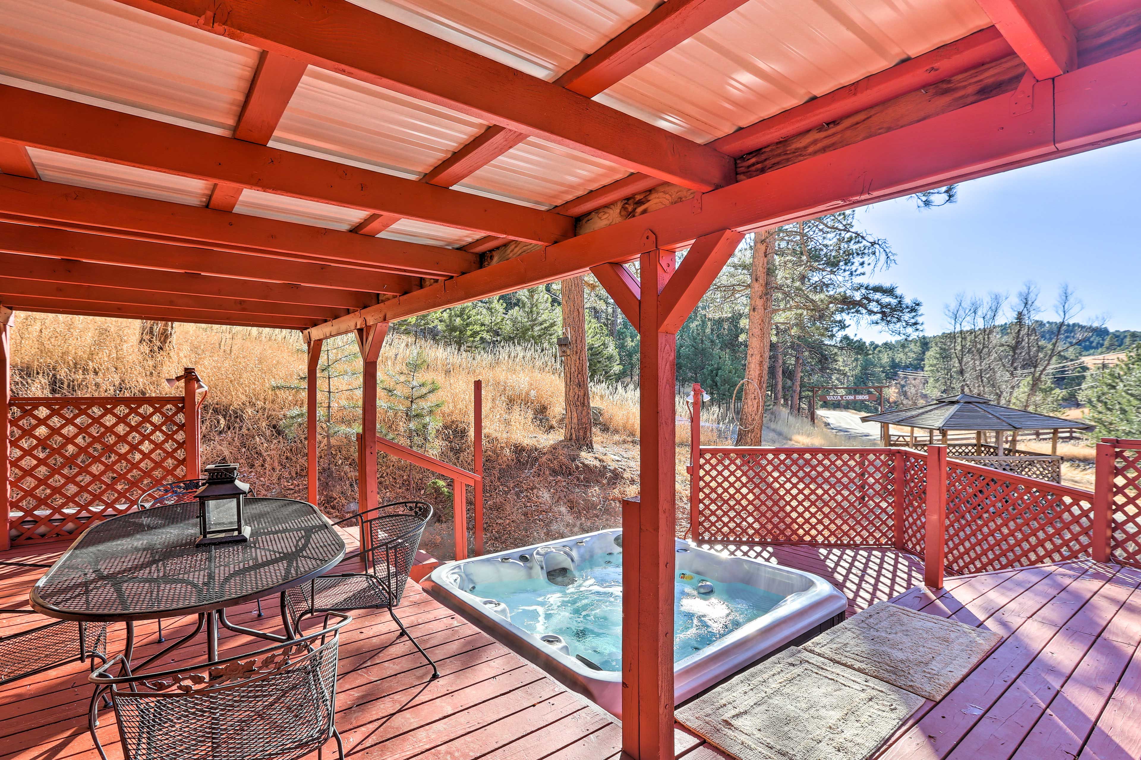 Morrison Vacation Rental | 3BR | 2BA | 1,500 Sq Ft | Step-Free Entry
