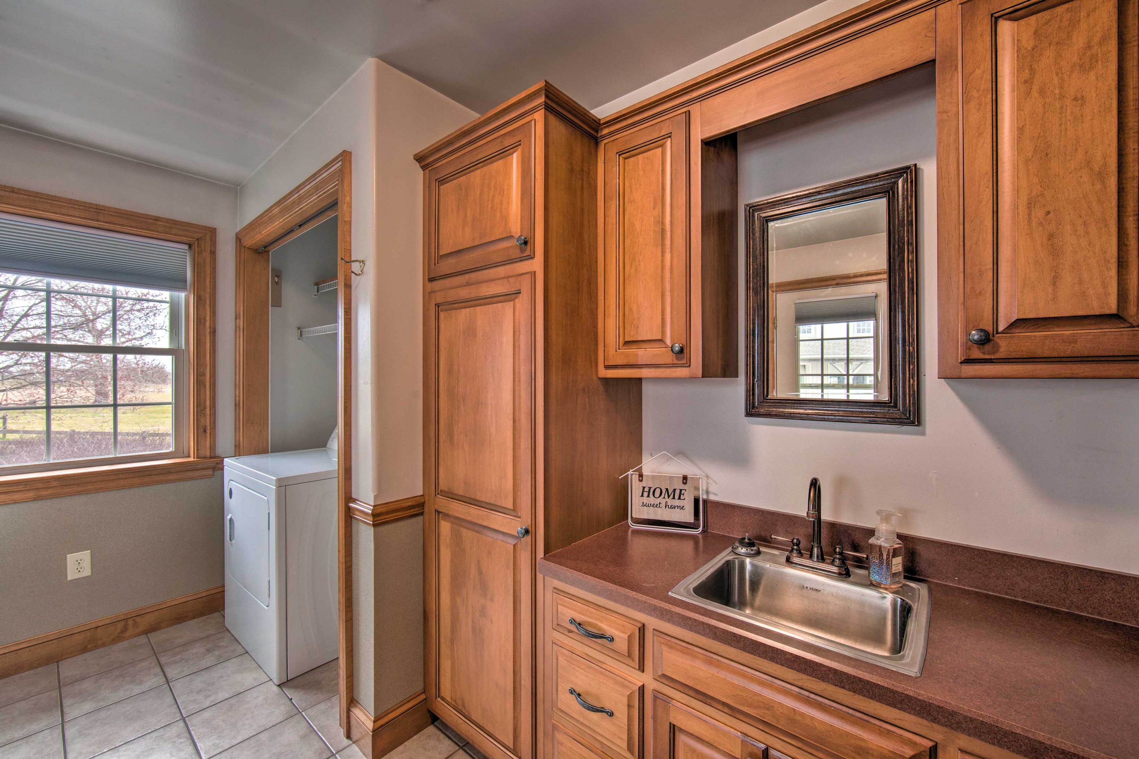 Mud Room | Laundry Room