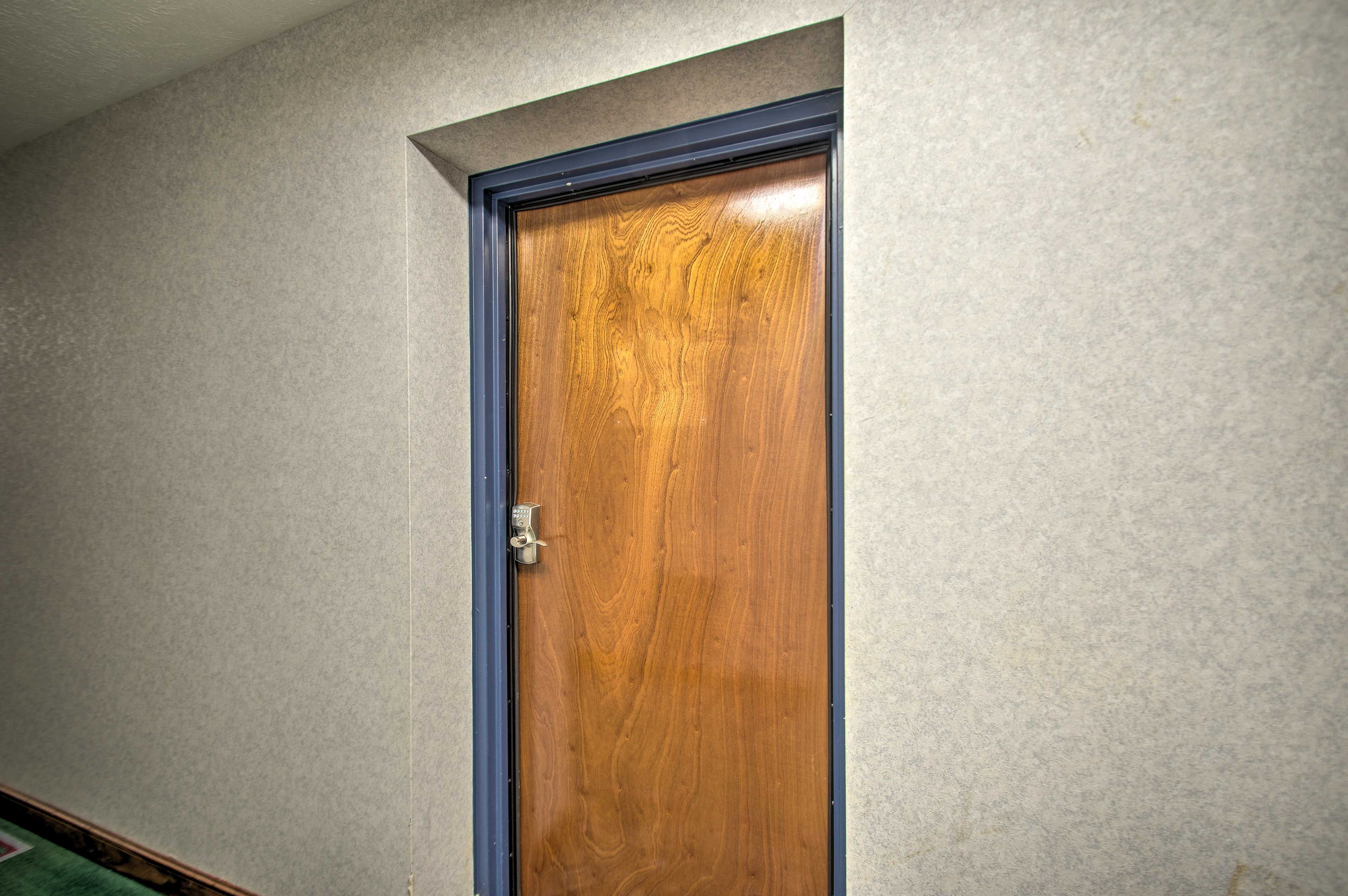 Front Door | Keyless Entry