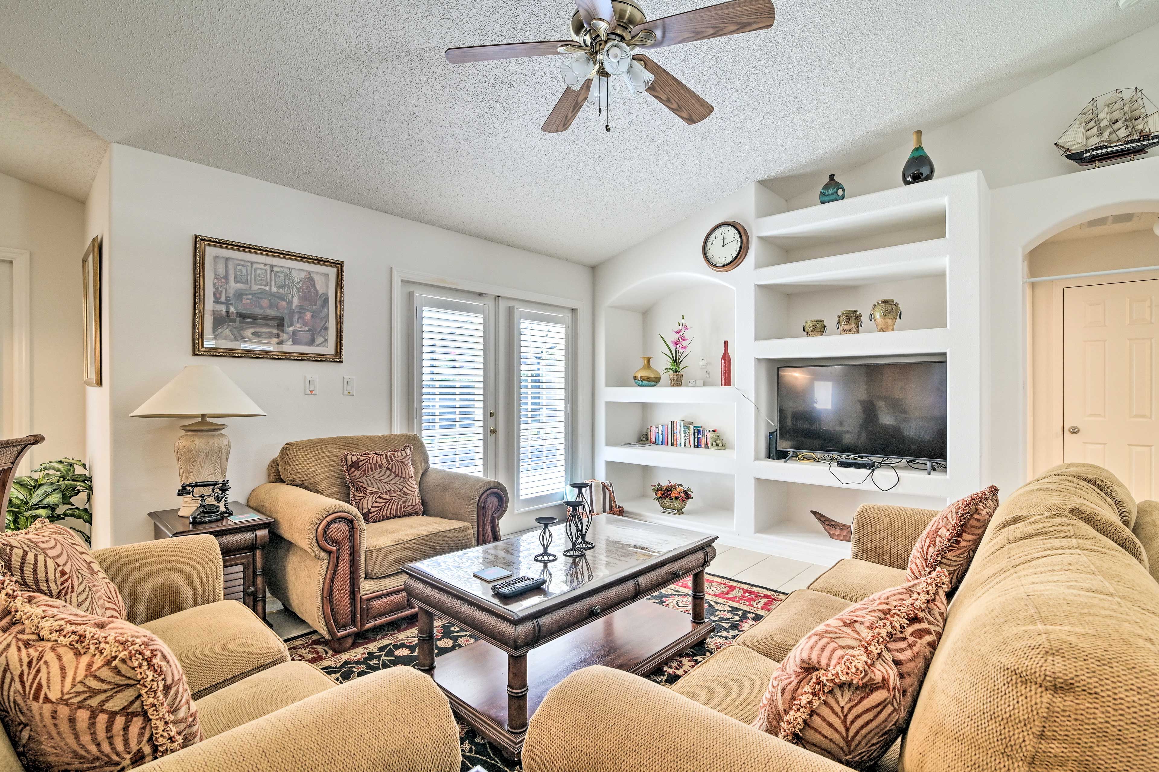 Living Room | Keyless Entry