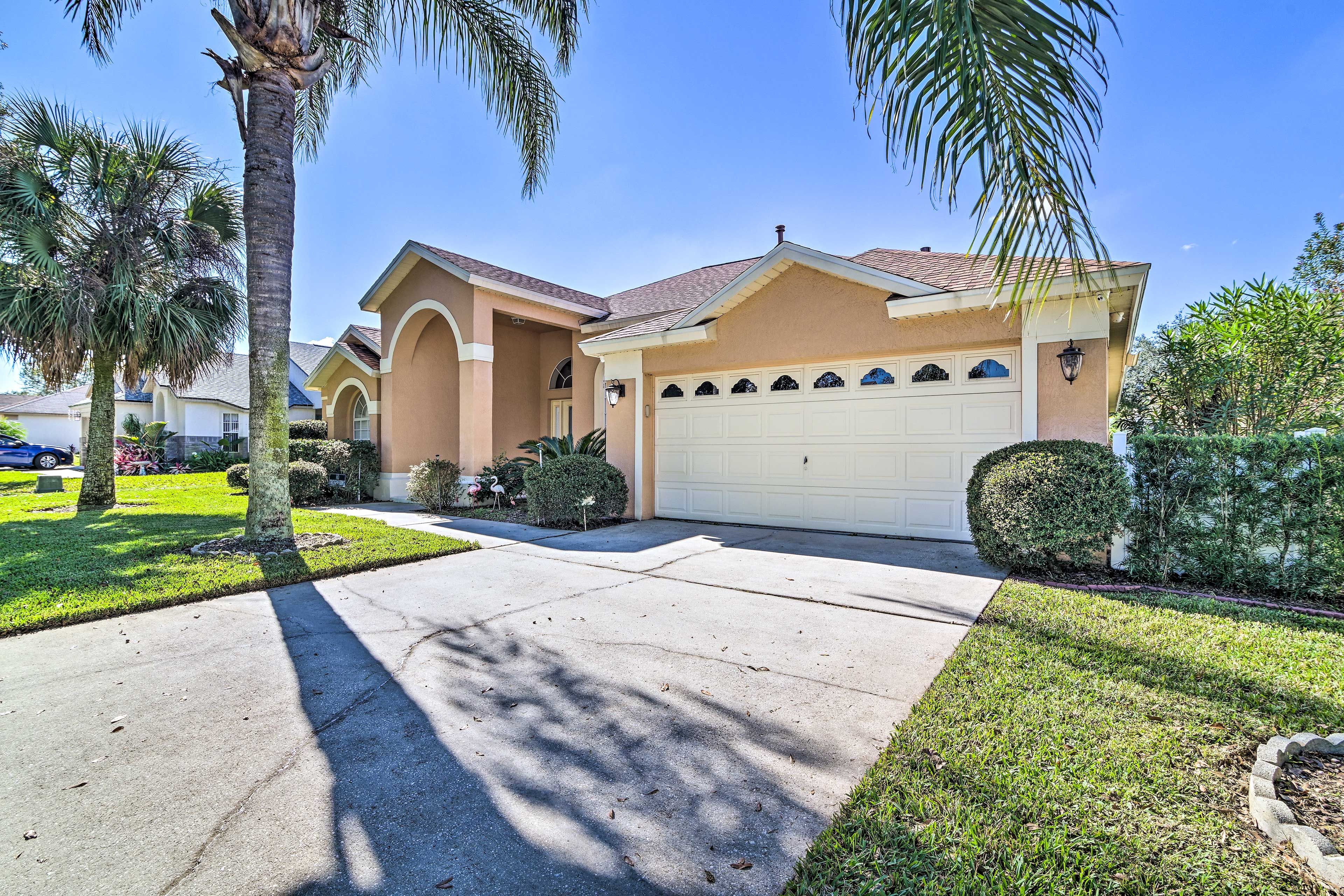 Property Exterior | 2,100 Sq Ft | 12 Miles to Disney