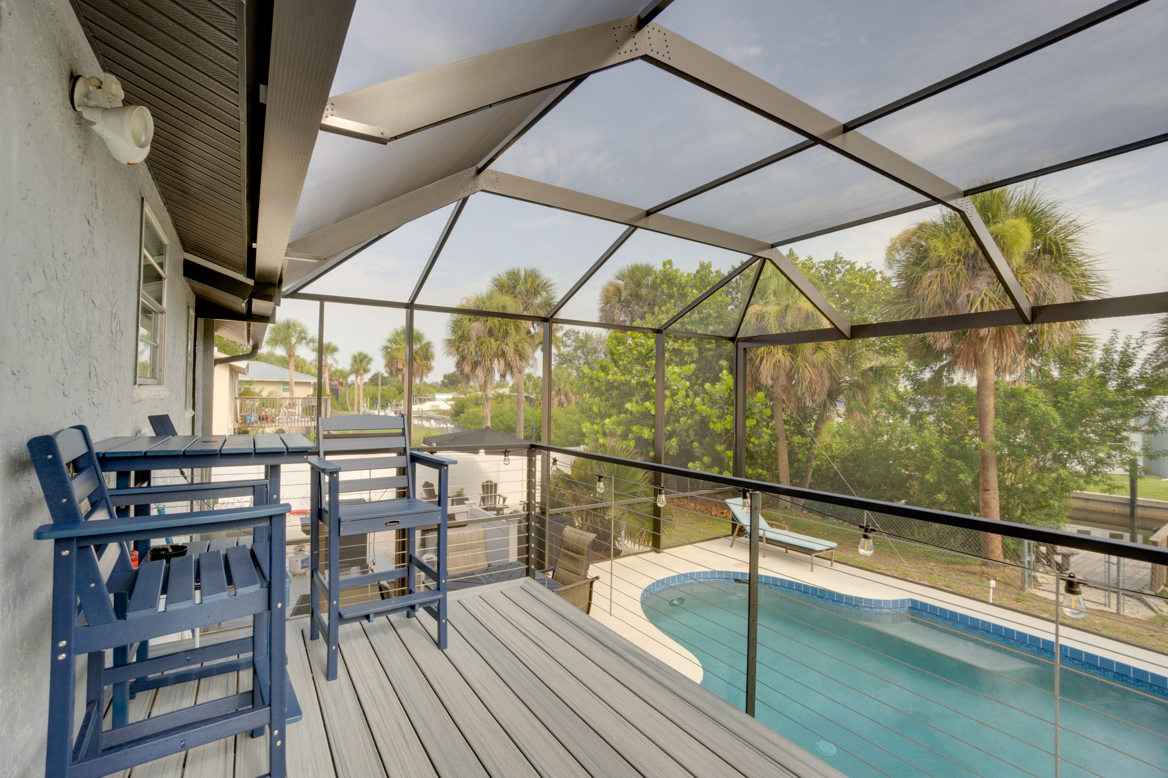 Balcony | Outdoor Dining